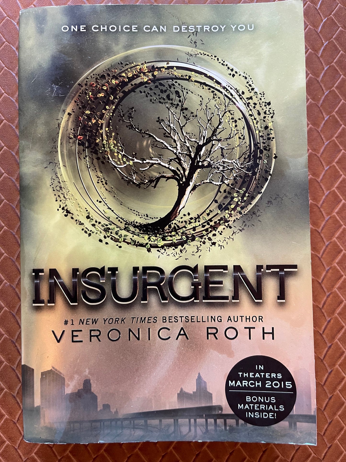 Insurgent (Divergent #2) by Veronica Roth (Paperback)