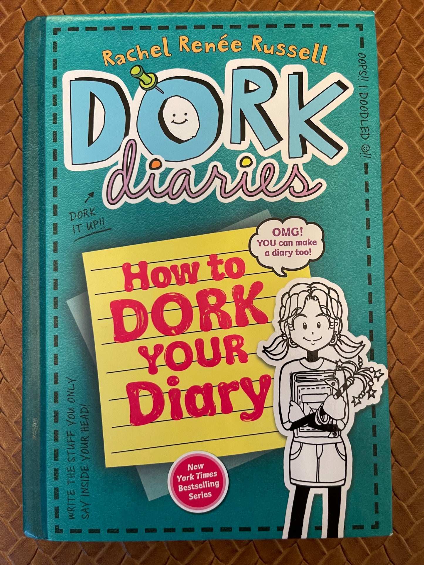 Dork Diaries #3.5 - How to Dork Your Diary by Rachel Renée Russell (Hardcover)