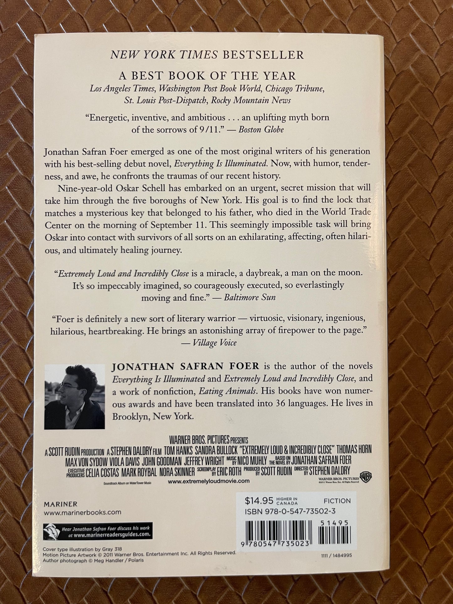 Extremely Loud and Incredibly Close by Jonathan Safran Foer (Paperback)