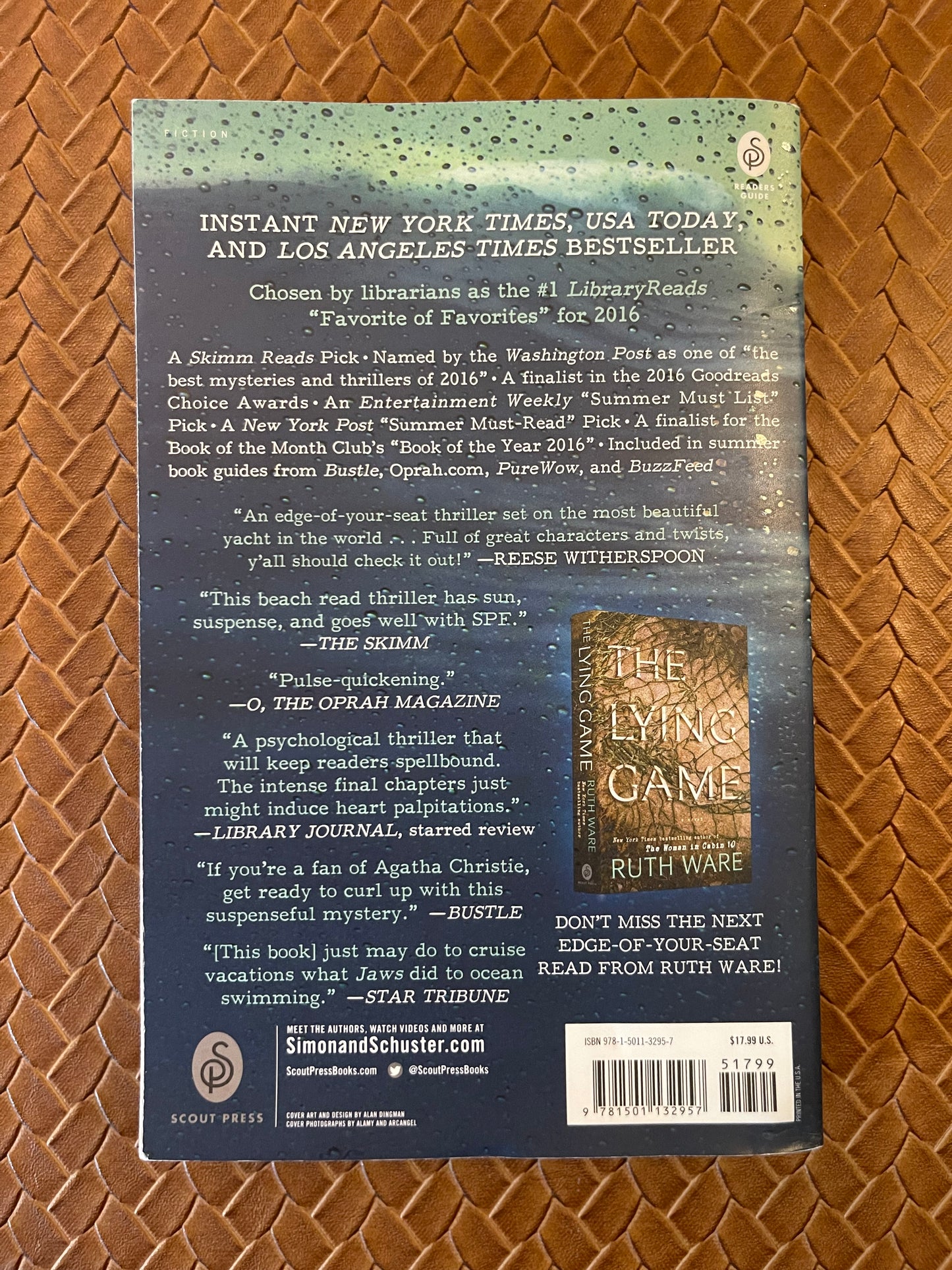 Lo Blacklock #1: The Woman in Cabin 10 by Ruth Ware (Paperback)