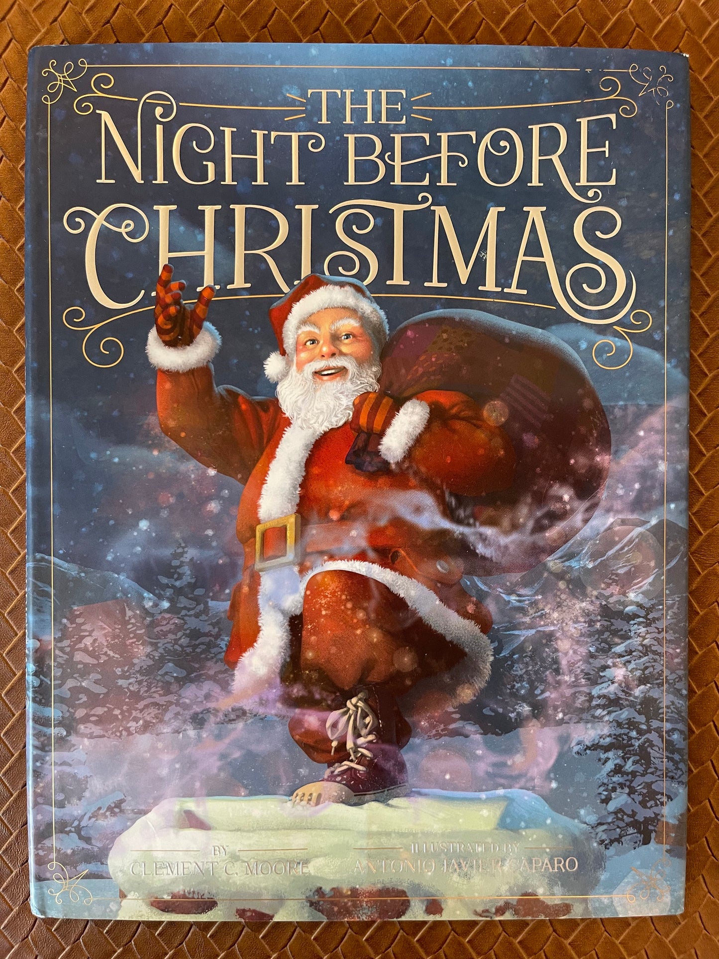 The Night Before Christmas by Clement C. Moore, Antonio Javier Caparo (Illustrations)
