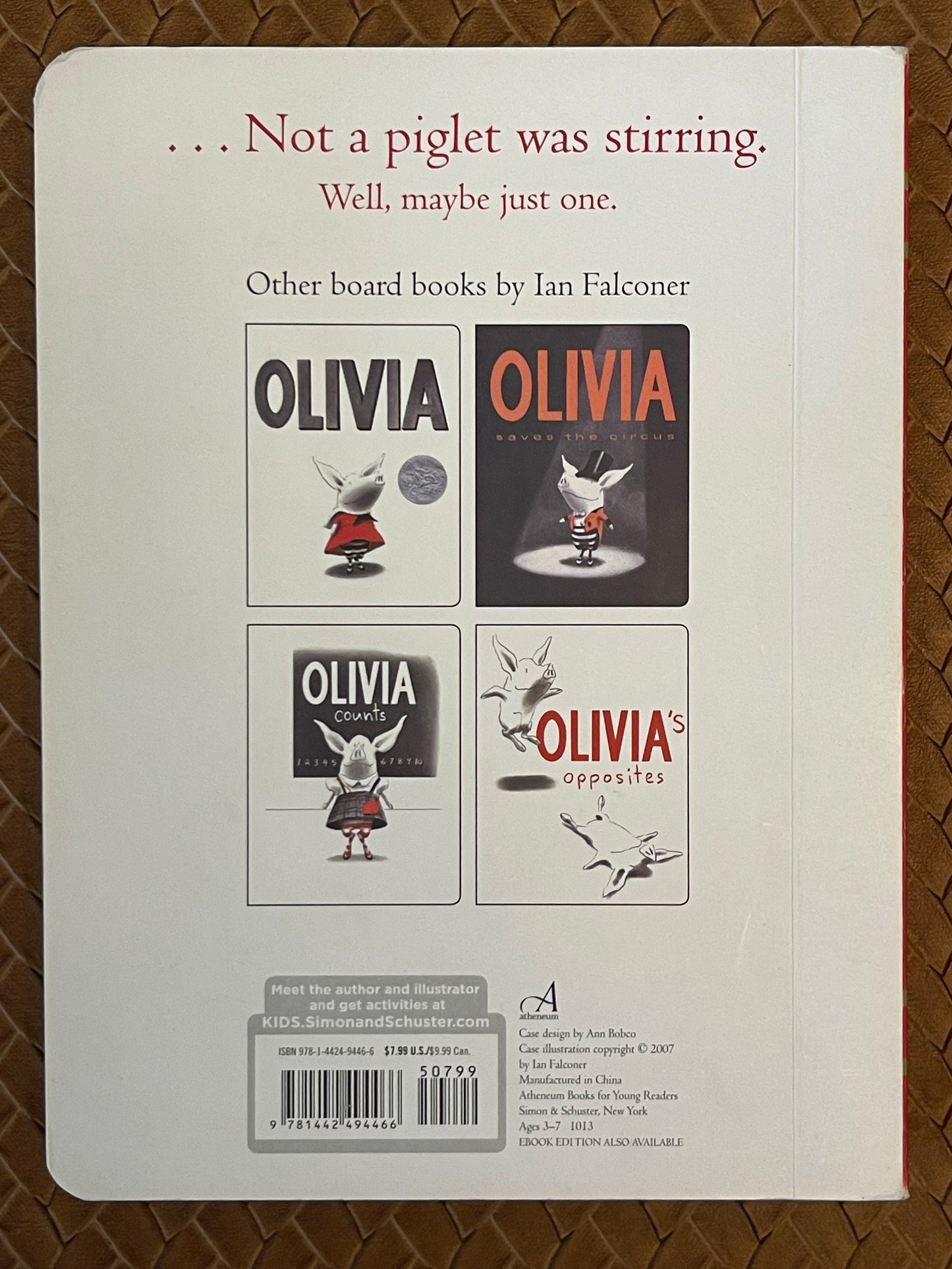 Olivia #5: Olivia Helps with Christmas by Ian Falconer