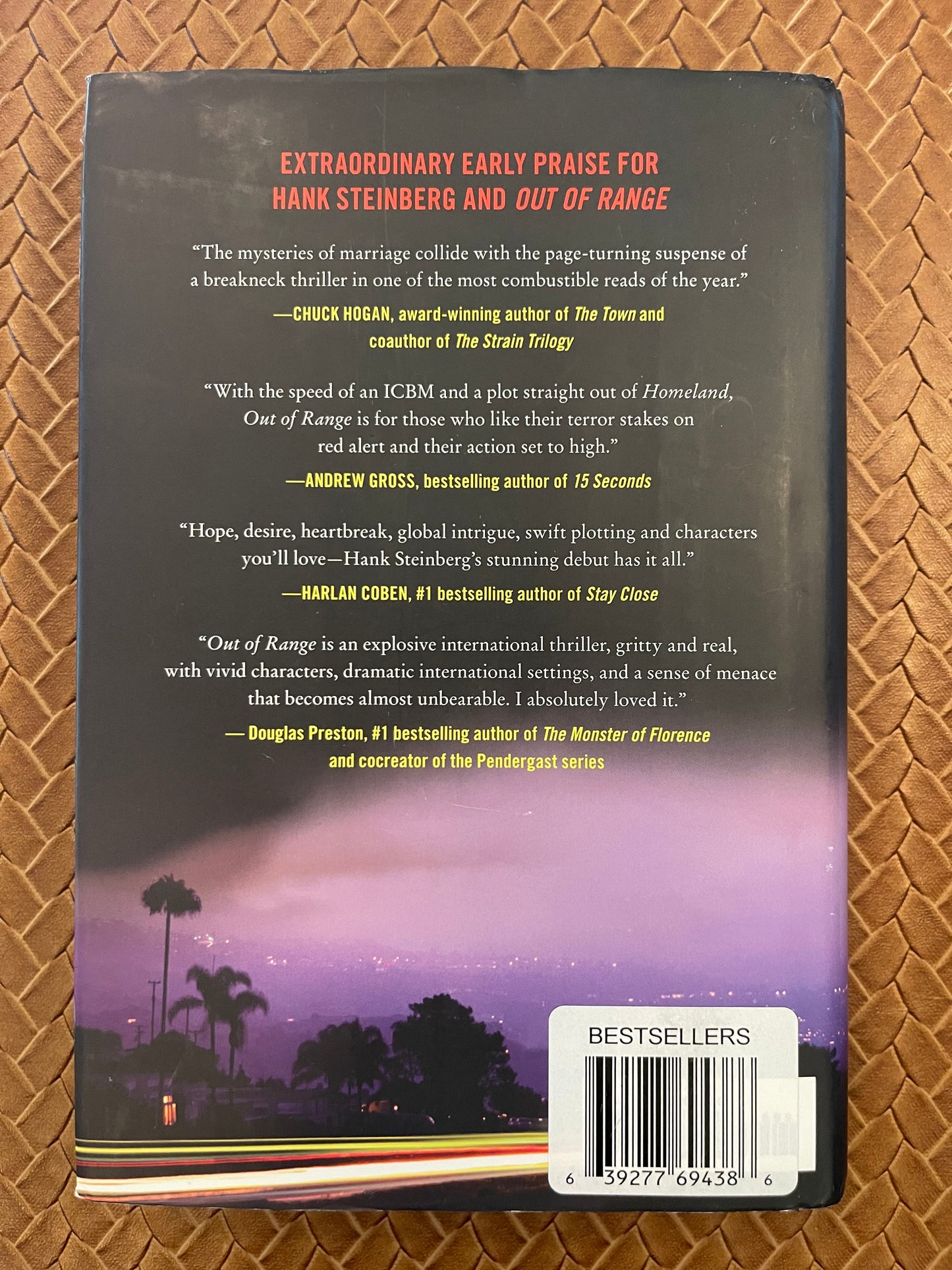 Out of Range by Hank Steinberg (Hardcover)