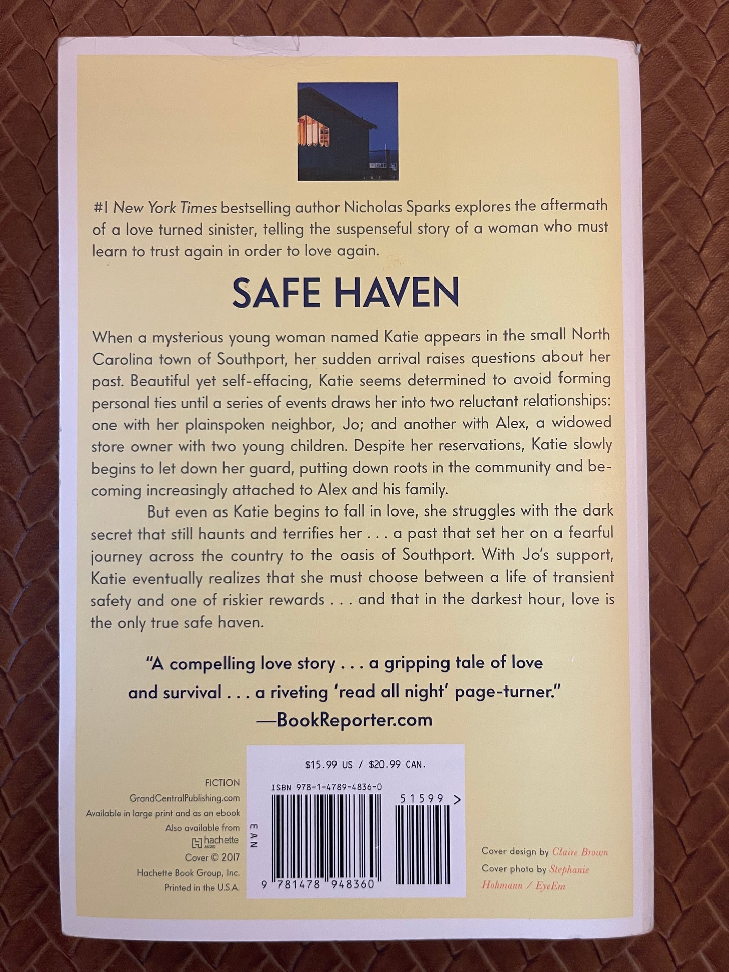 Safe Haven by Nicholas Sparks (Paperback)