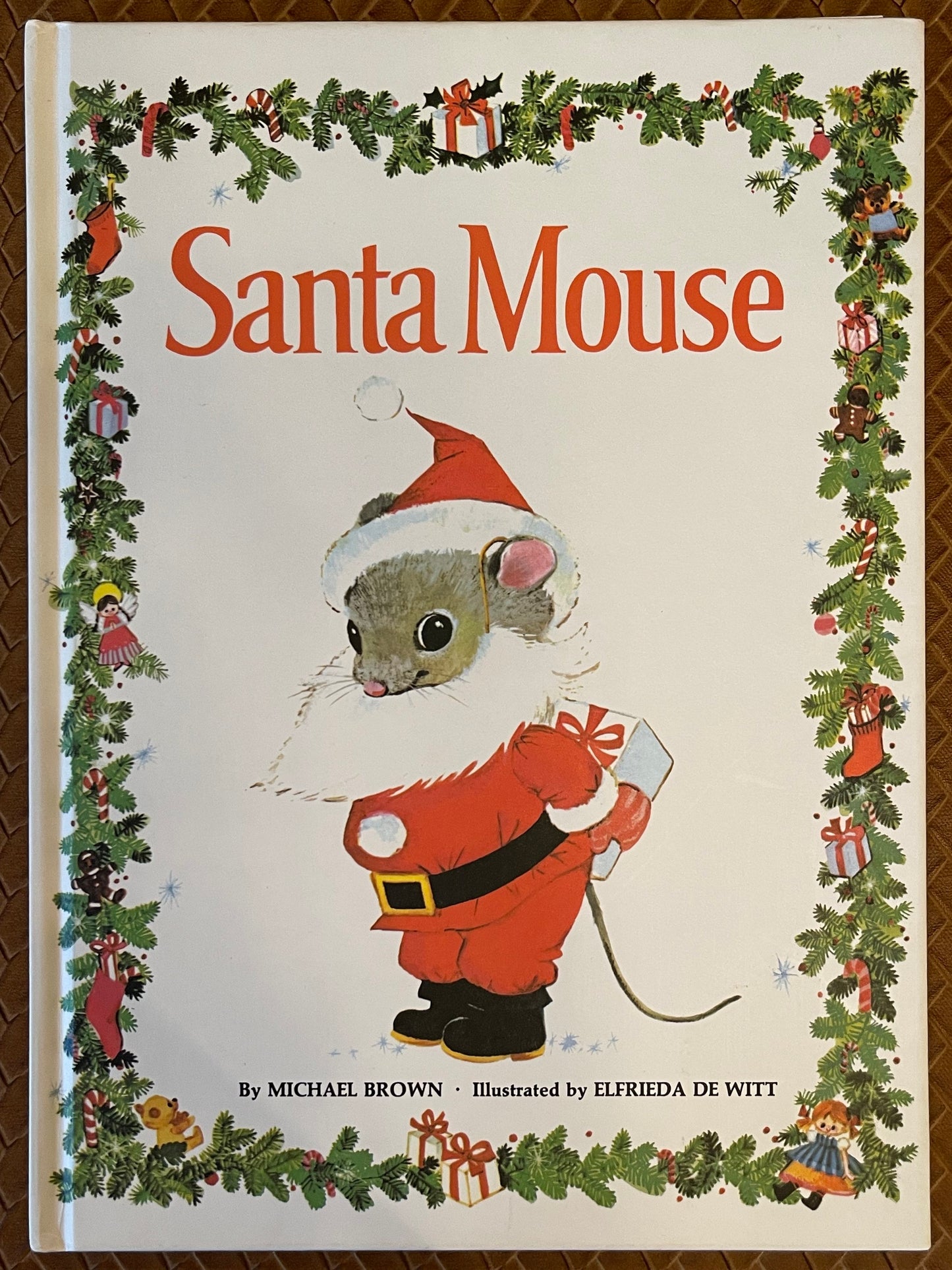 Santa Mouse by Michael Brown, Elfrieda De Witt (Illustrator)