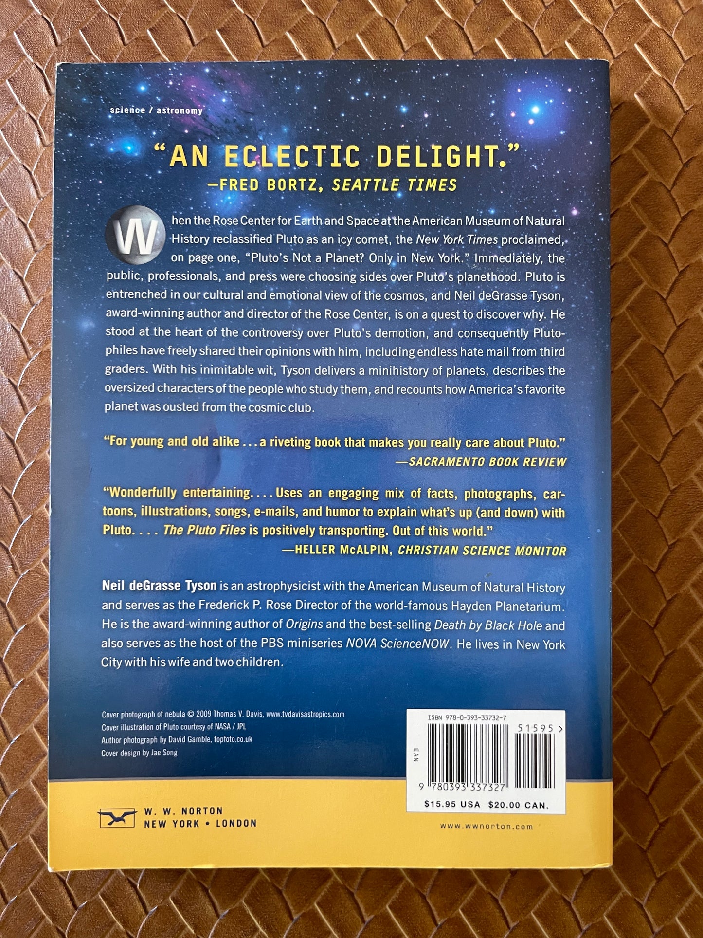 The Pluto Files: The Rise and Fall of America's Favorite Planet by Neil deGrasse Tyson (Paperback)