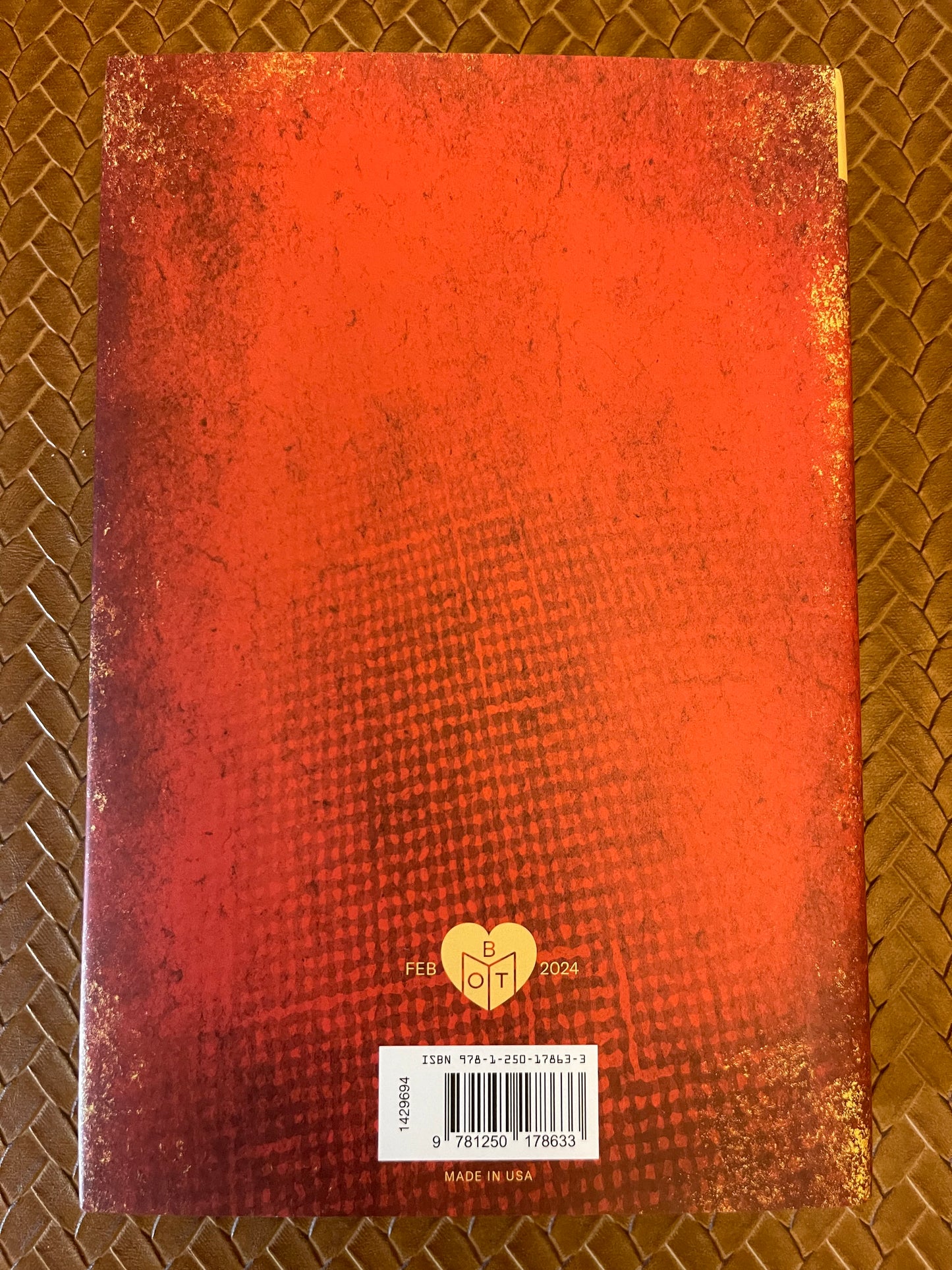 The Women by Kristin Hannah (Hardcover)