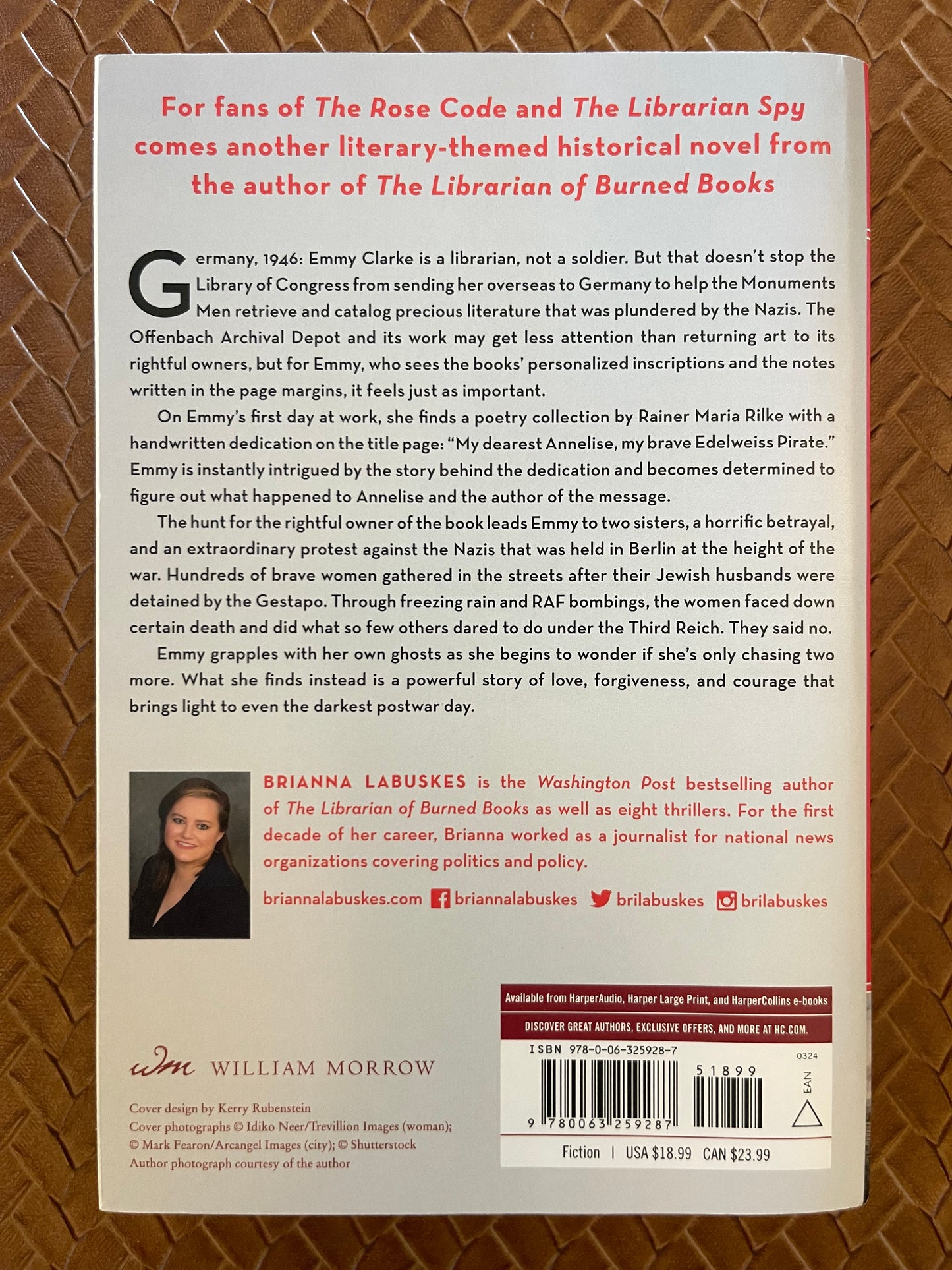 The Lost Book of Bonn by Brianna Labuskes (Paperback)
