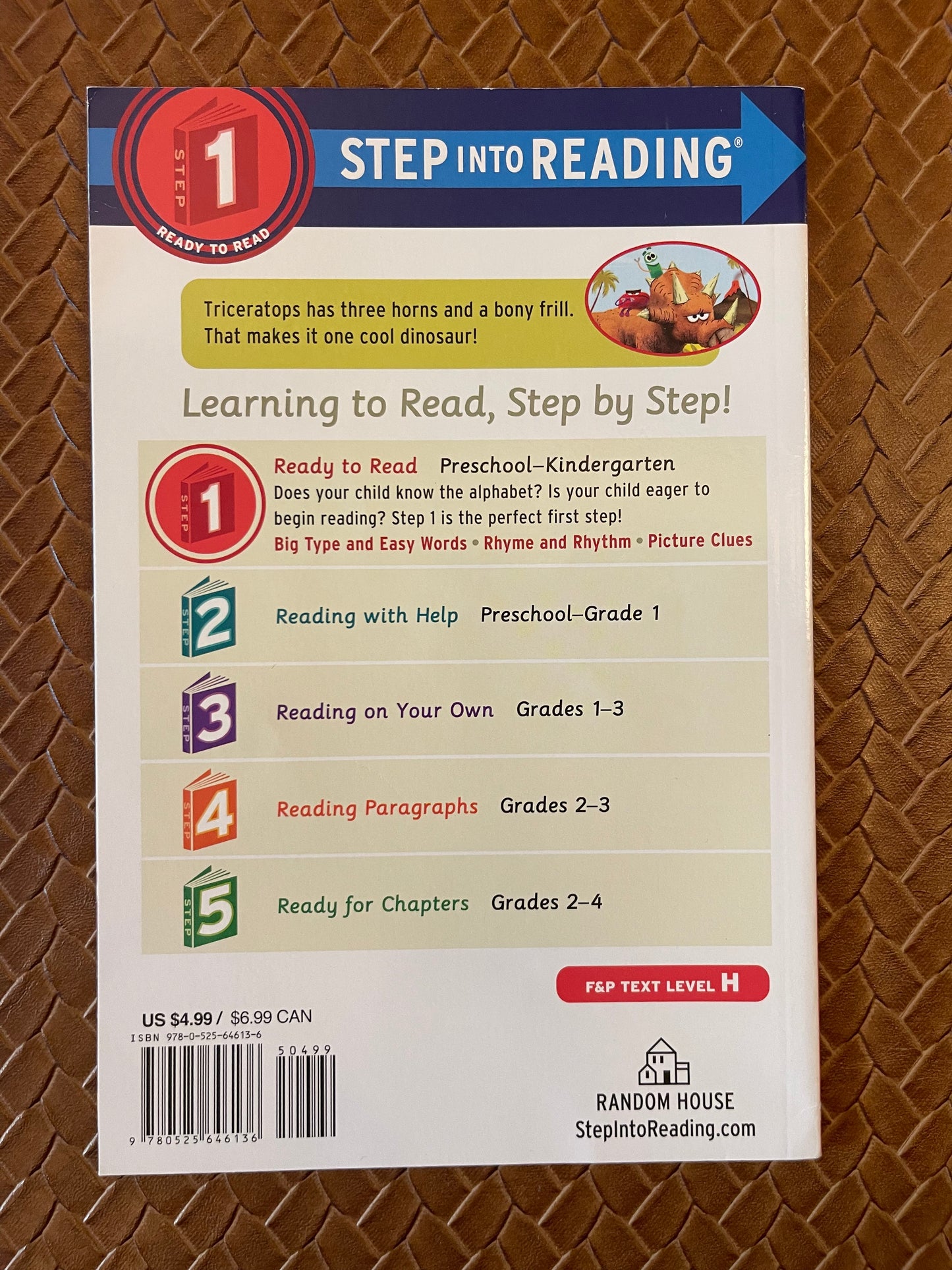 Triceratops (StoryBots) (Step into Reading) by Storybots (Paperback)