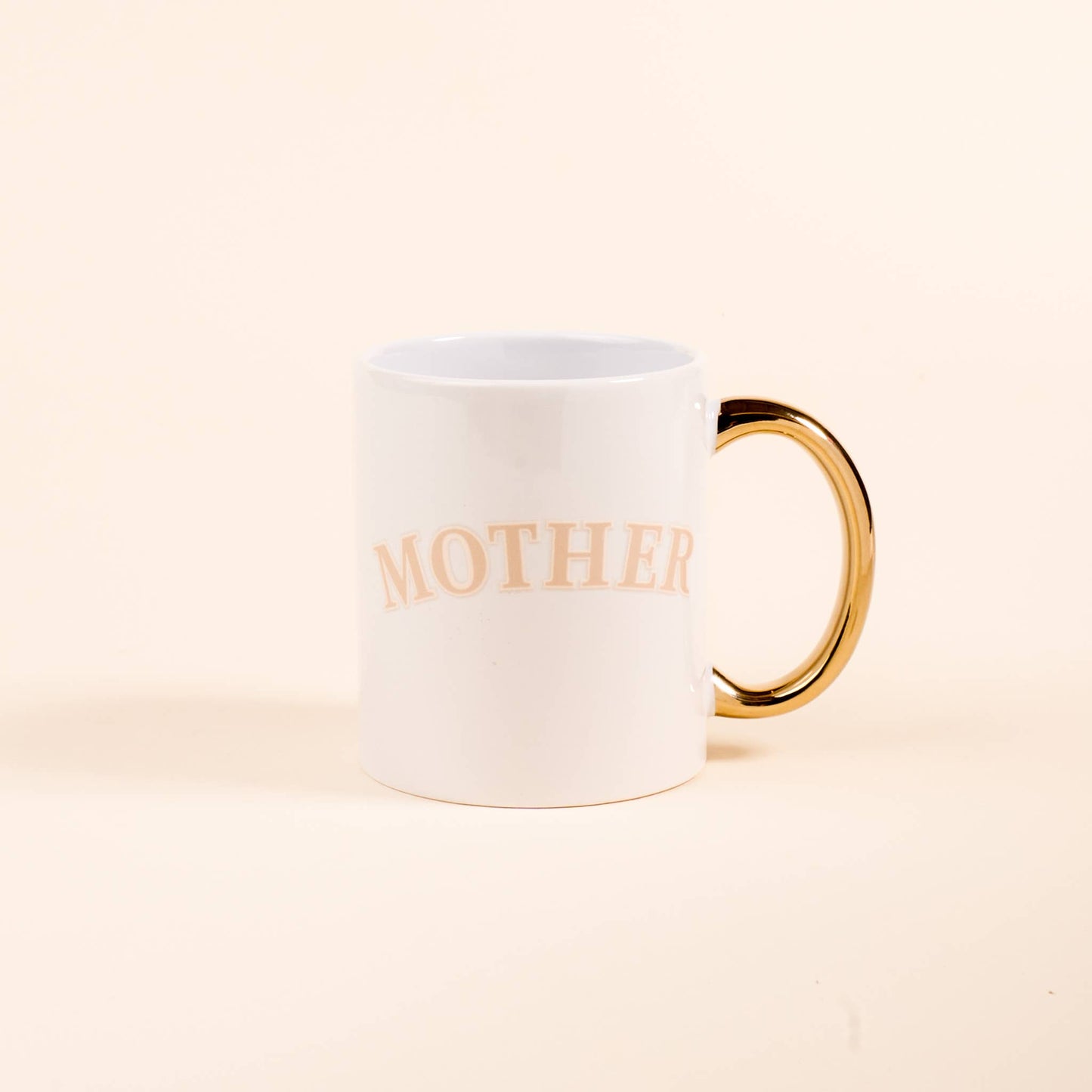 11 oz Cozy Cute Ceramic Mug: Book Shelfie