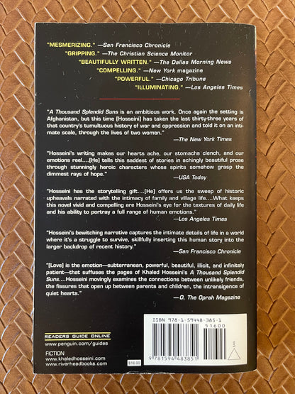 A Thousand Splendid Suns by Khaled Hosseini (Paperback)