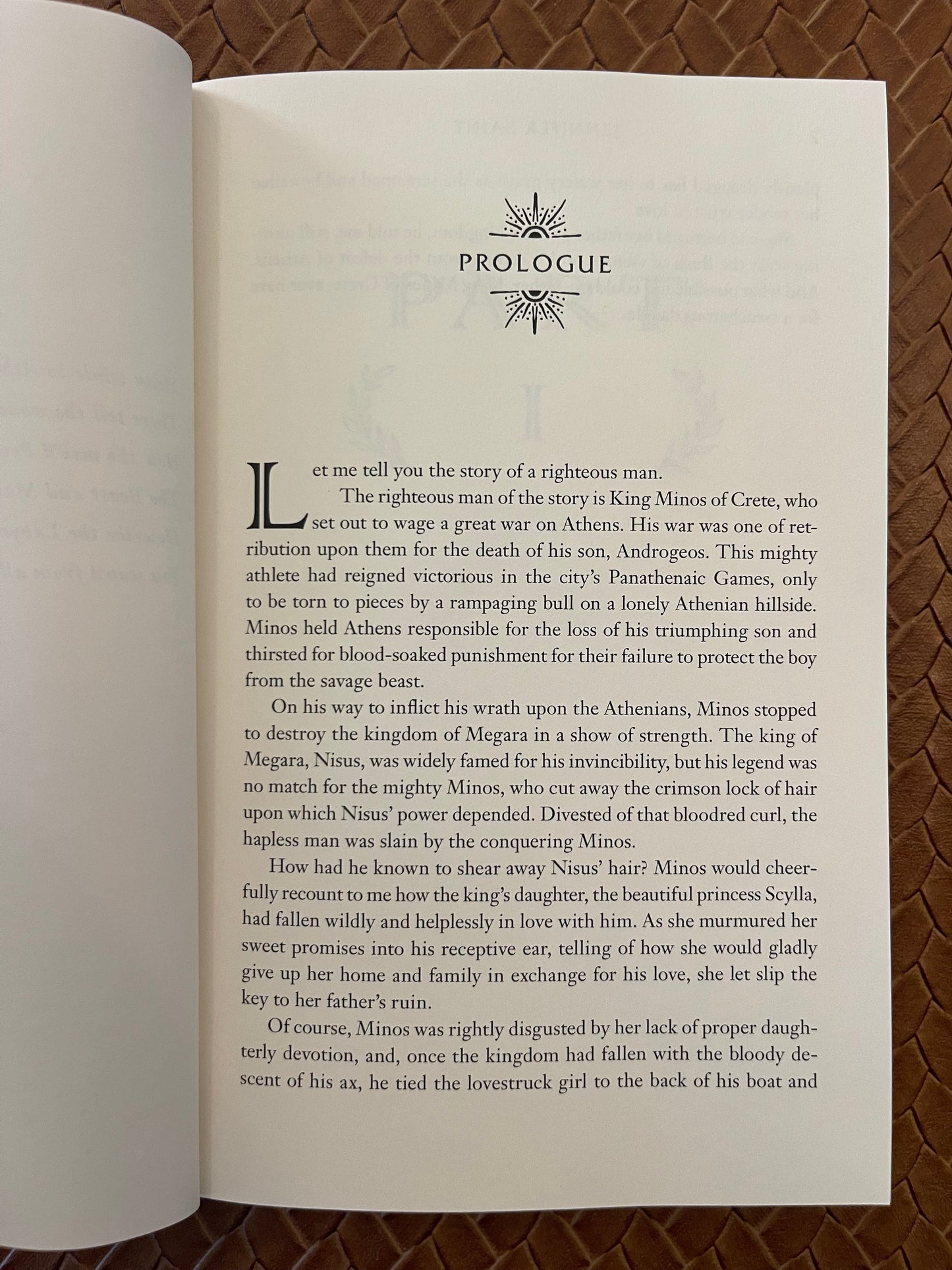 Ariadne by Jennifer Saint (Paperback)