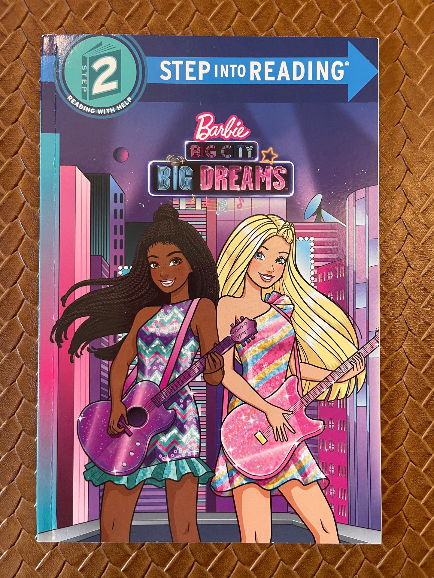 Big City, Big Dreams (Barbie) (Step into Reading) (Paperback)