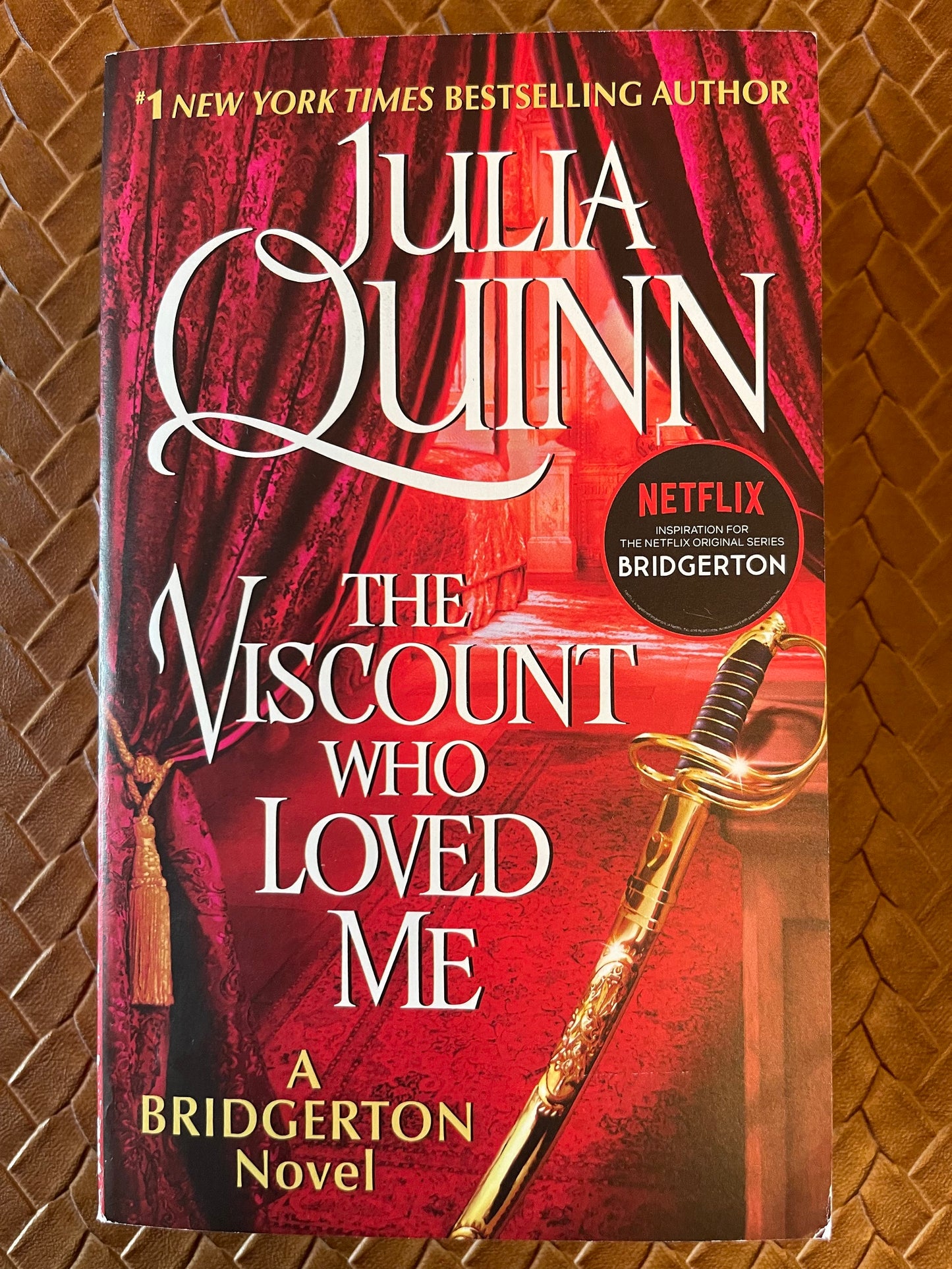 The Bridgertons #2: The Viscount Who Loved Me by  Julia Quinn