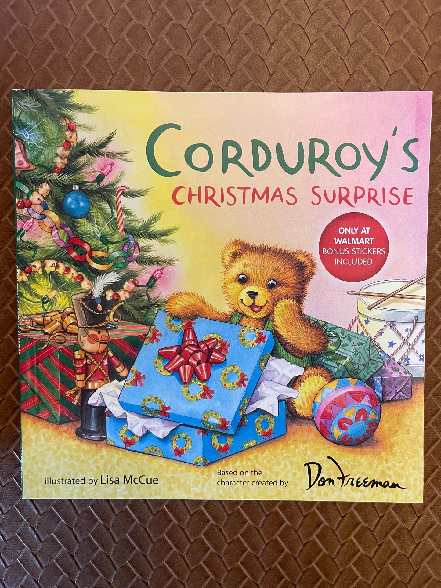Corduroy's Christmas (Corduroy) by B.G. Hennessy, Lisa McCue (Illustrator)