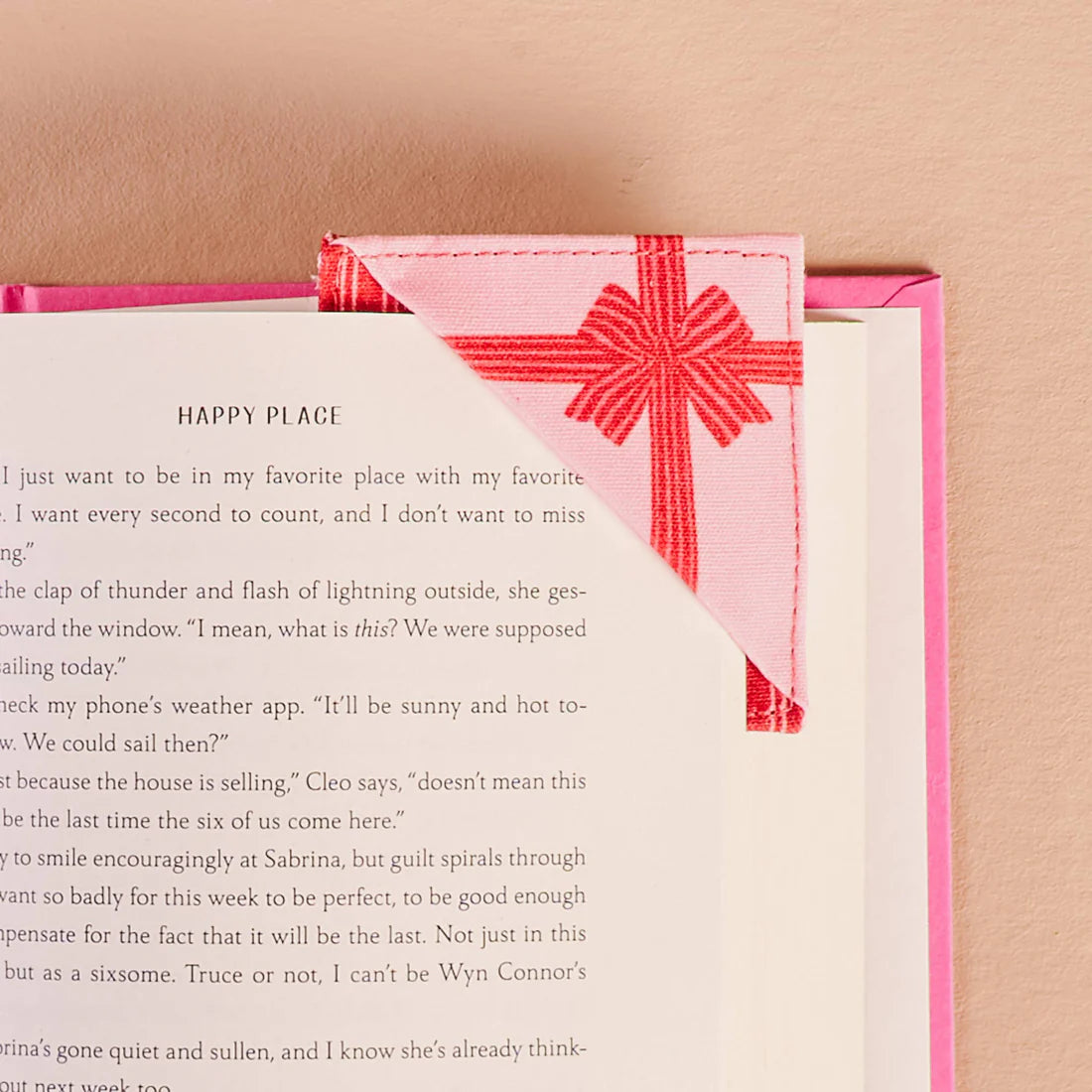 Corner Keeper Fabric Bookmark-Holiday Gift Bow Red