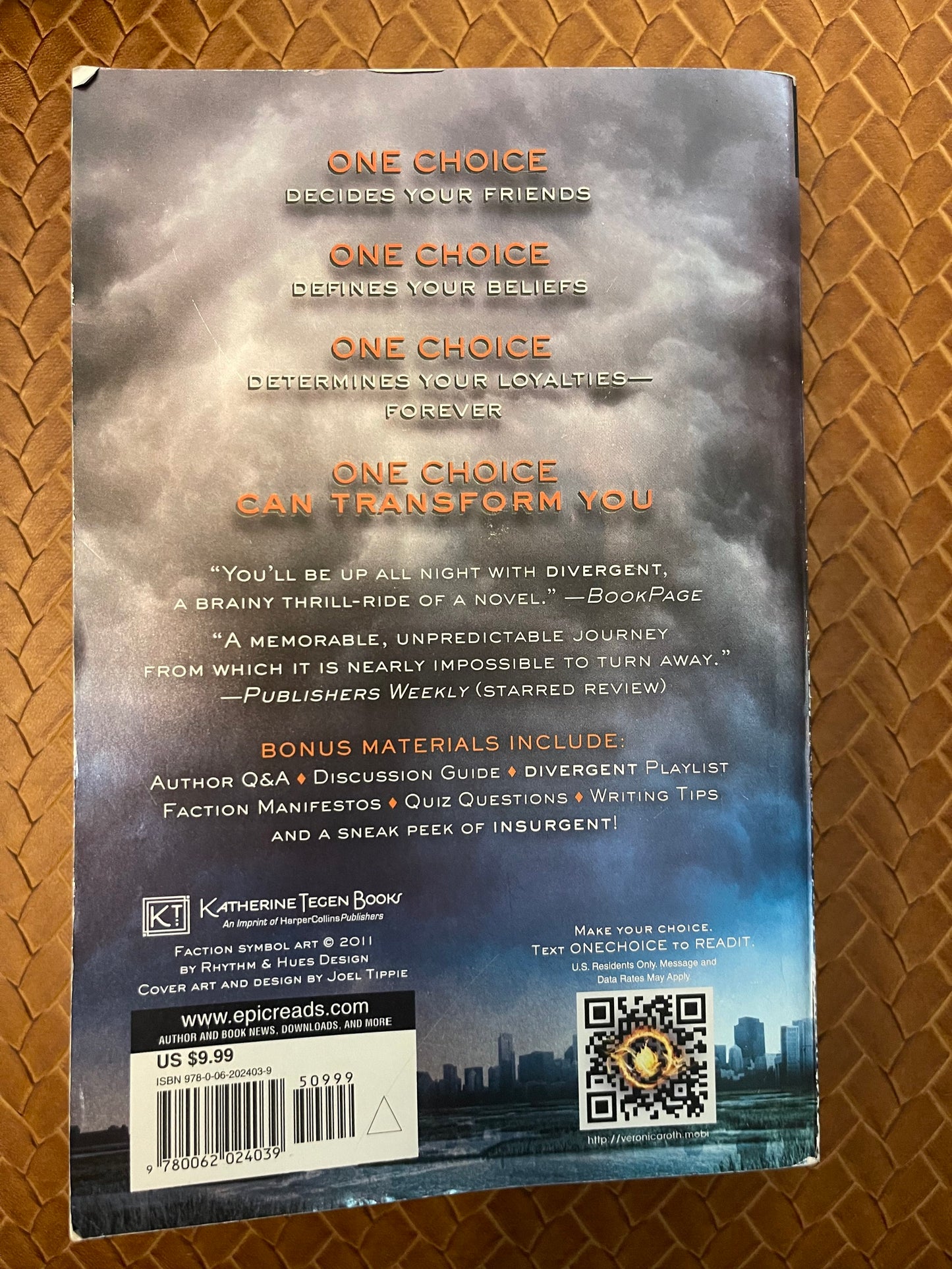 Divergent #1: Divergent by Veronica Roth (Paperback)