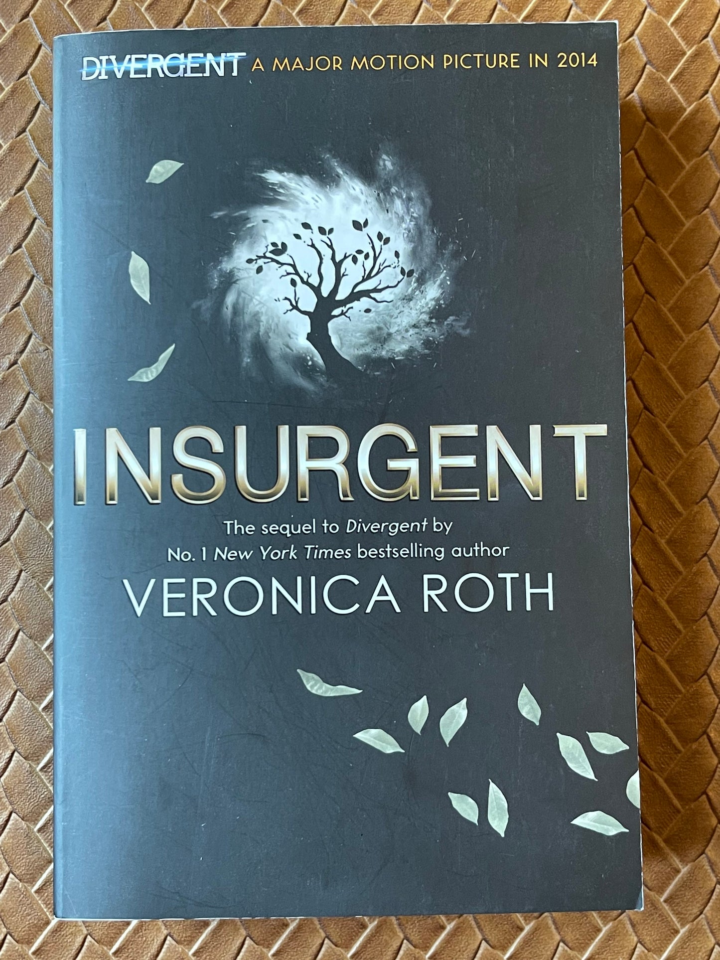 Insurgent (Divergent #2) by Veronica Roth (Paperback)