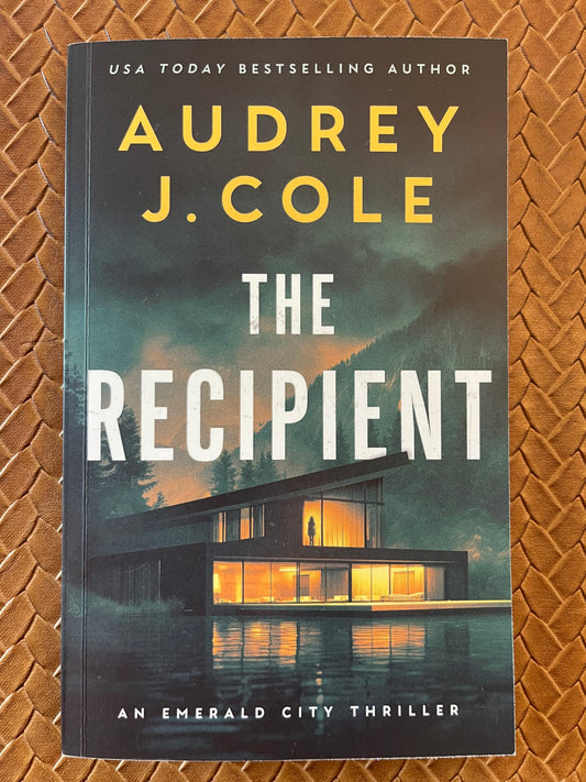 Emerald City #1: The Recipient by Audrey J. Cole (Paperback)