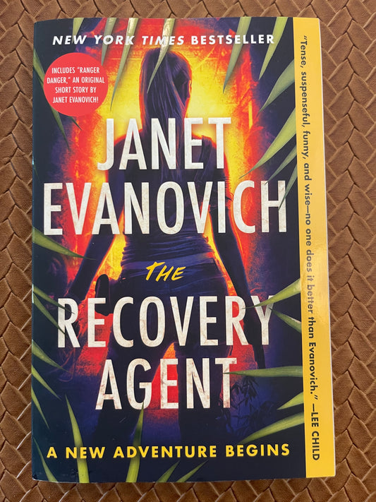 Gabriela Rose #1: The Recovery Agent by Janet Evanovich (Paperback)