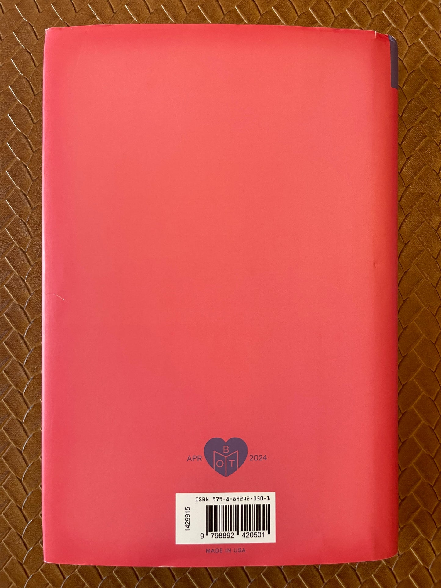 How to End a Love Story by Yulin Kuang (Hardcover)