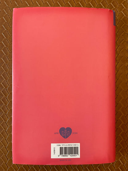 How to End a Love Story by Yulin Kuang (Hardcover)