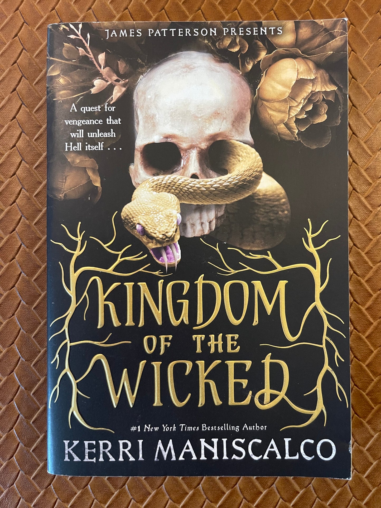 Kingdom of the Wicked #1: Kingdom of the Wicked by Kerri Maniscalco (Paperback)