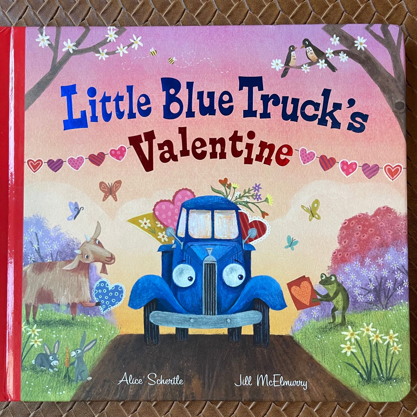 Little Blue Truck's Valentine (Little Blue Truck) by Alice Schertle, Jill McElmurry (Illustrator)