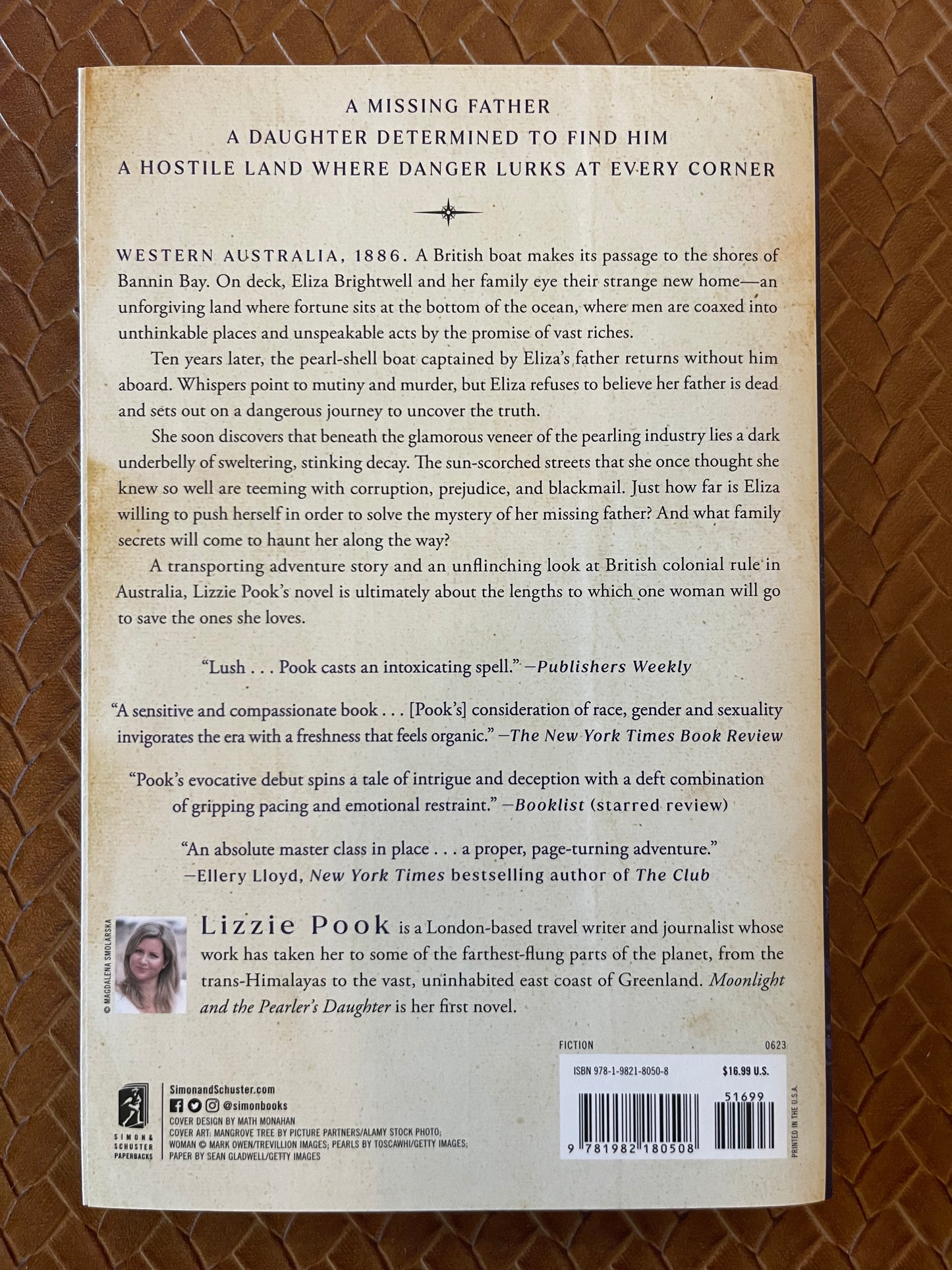 Moonlight and the Pearler's Daughter by Lizzie Pook (Paperback)