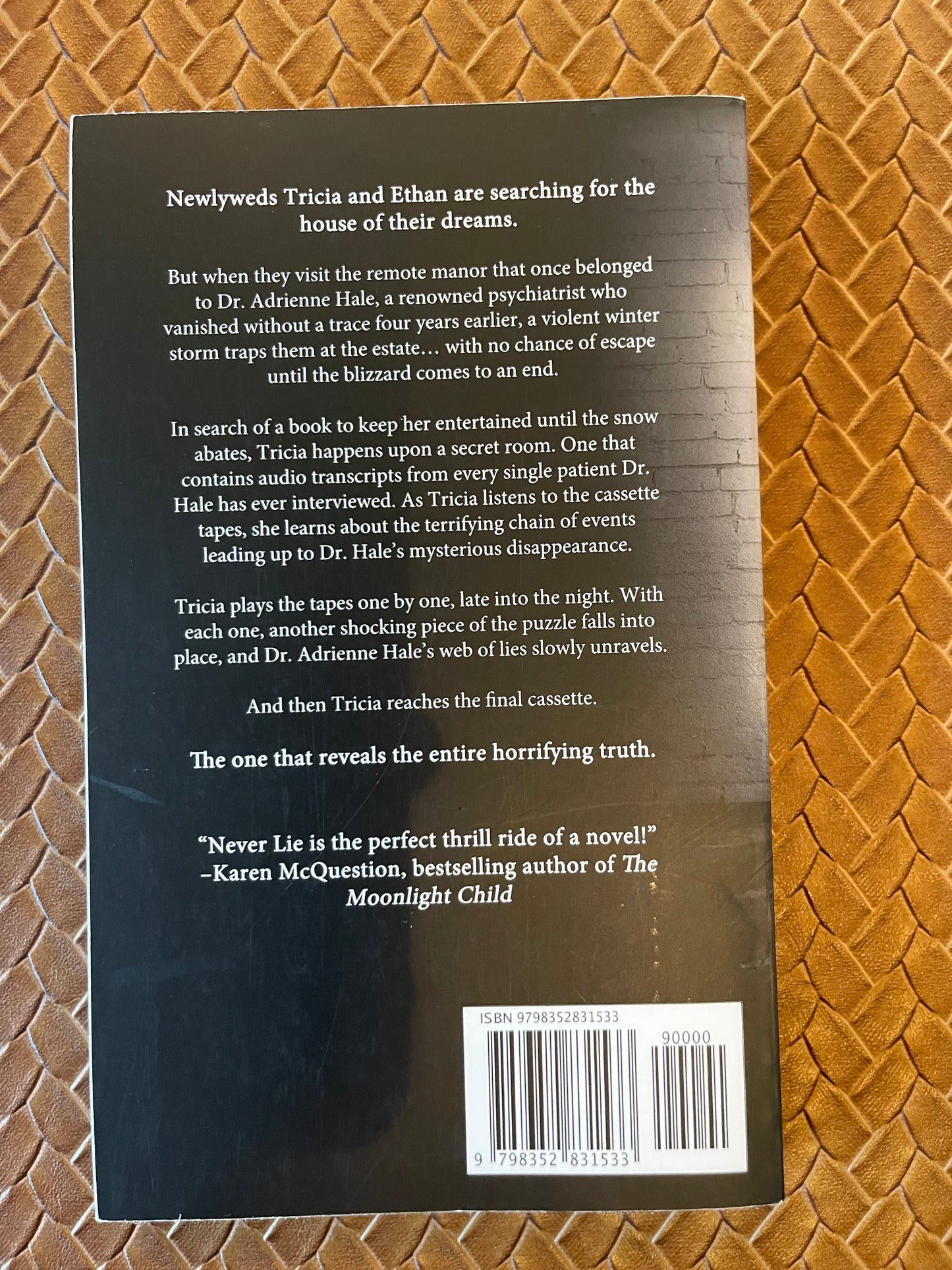 Never Lie by Freida McFadden (Paperback)