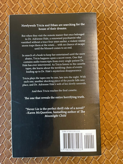 Never Lie by Freida McFadden (Paperback)
