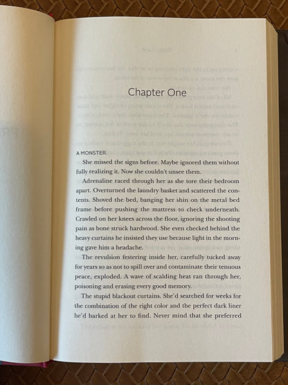 Pretty Little Wife by Darby Kane (Hardcover)