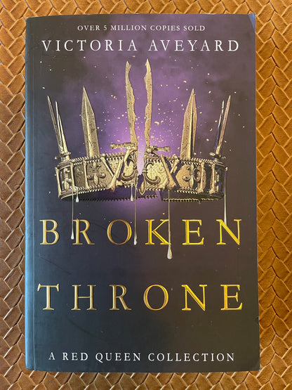 Red Queen #4.5: Broken Throne by Victoria Aveyard (Paperback)