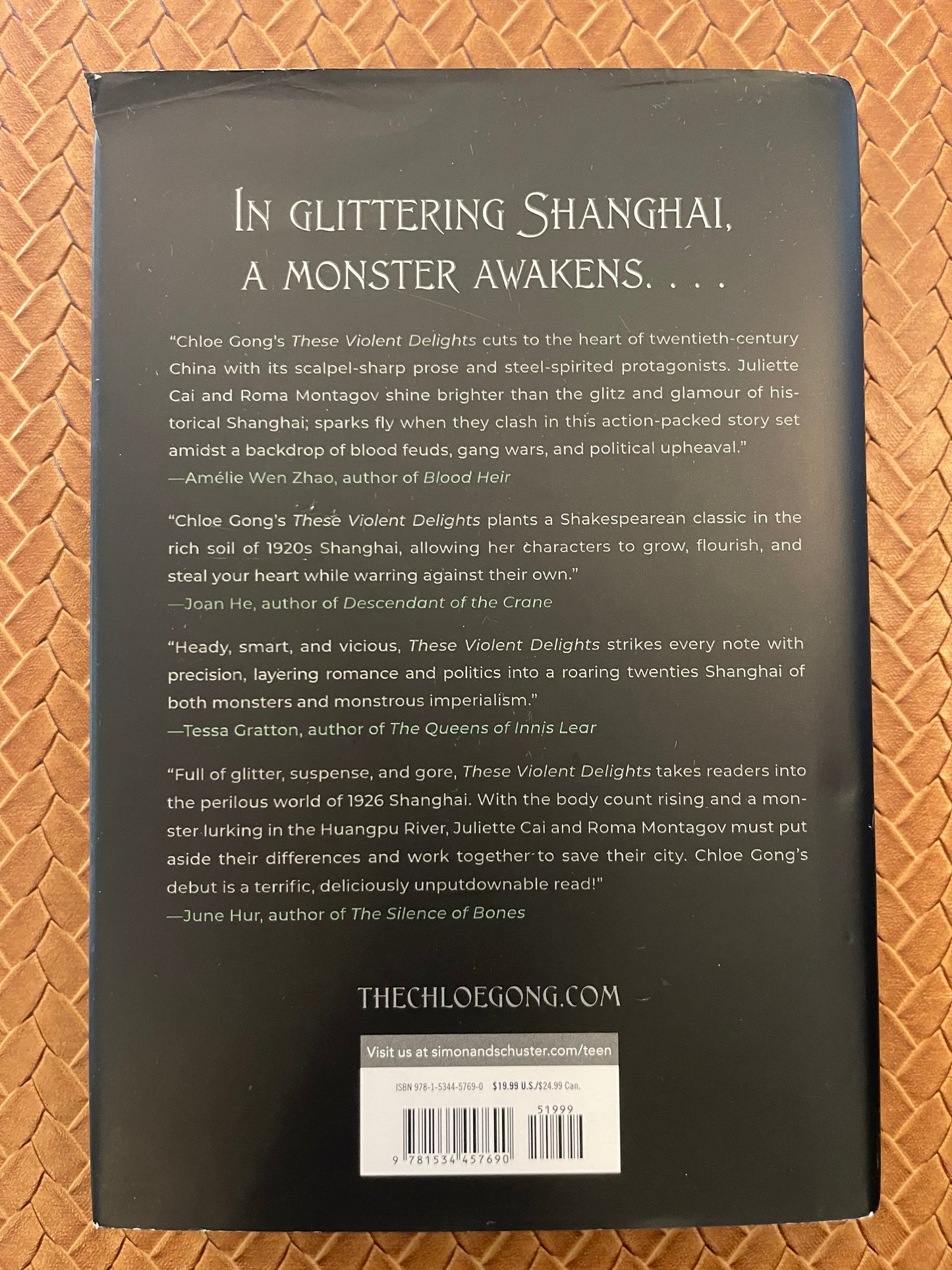 Secret Shanghai #1: These Violent Delights by Chloe Gong (Hardcover)
