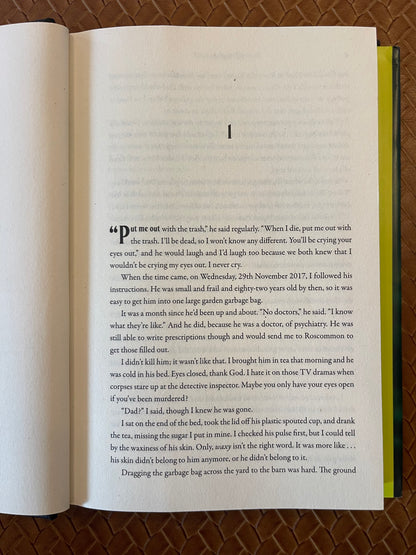 Strange Sally Diamond by Liz Nugent (Hardcover)