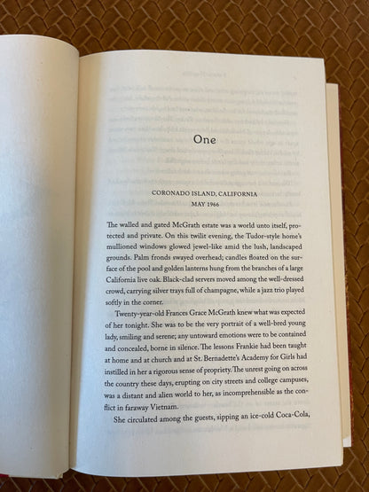 The Women by Kristin Hannah (Hardcover)