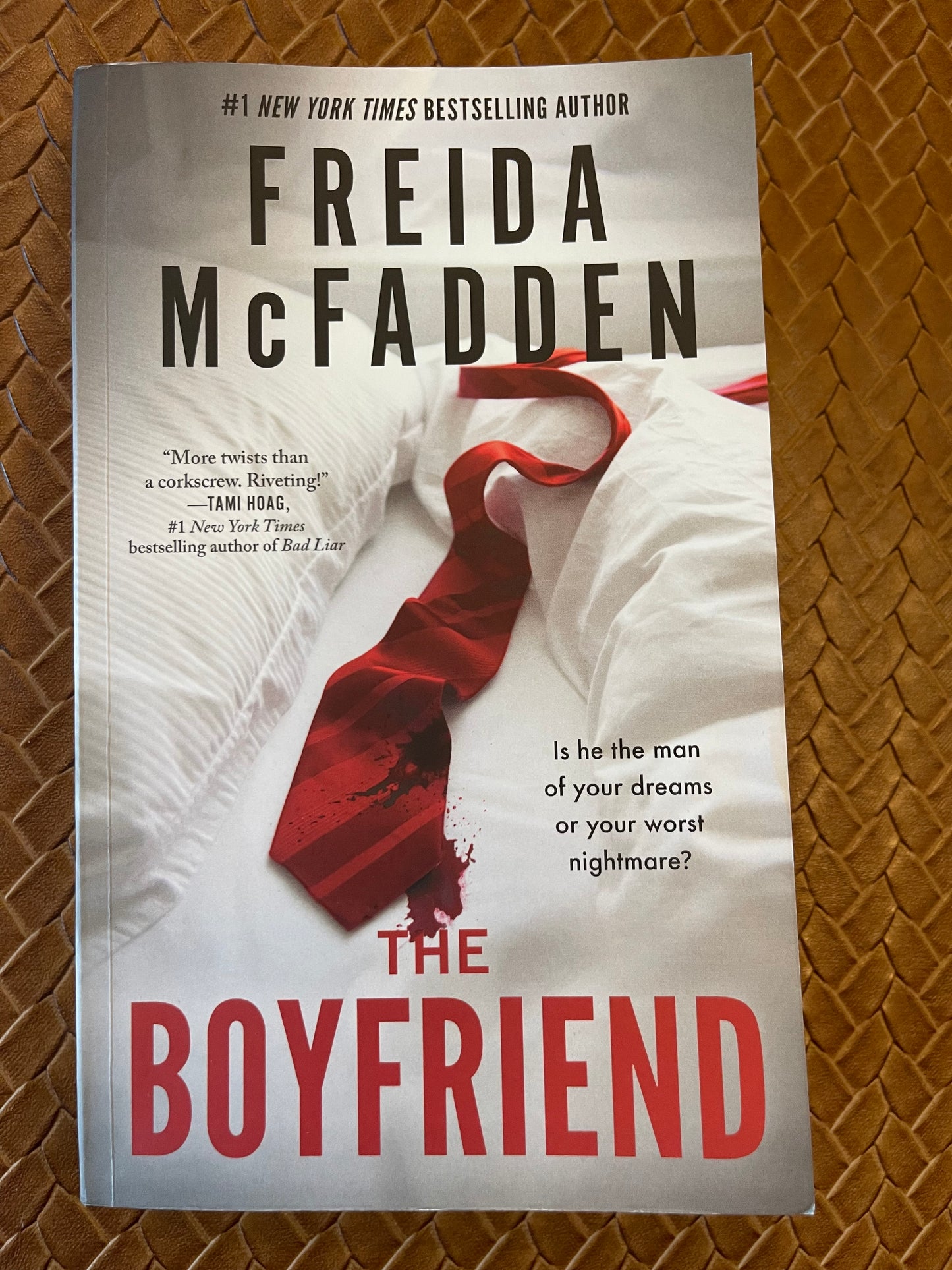 The Boyfriend by Freida McFadden (Paperback)