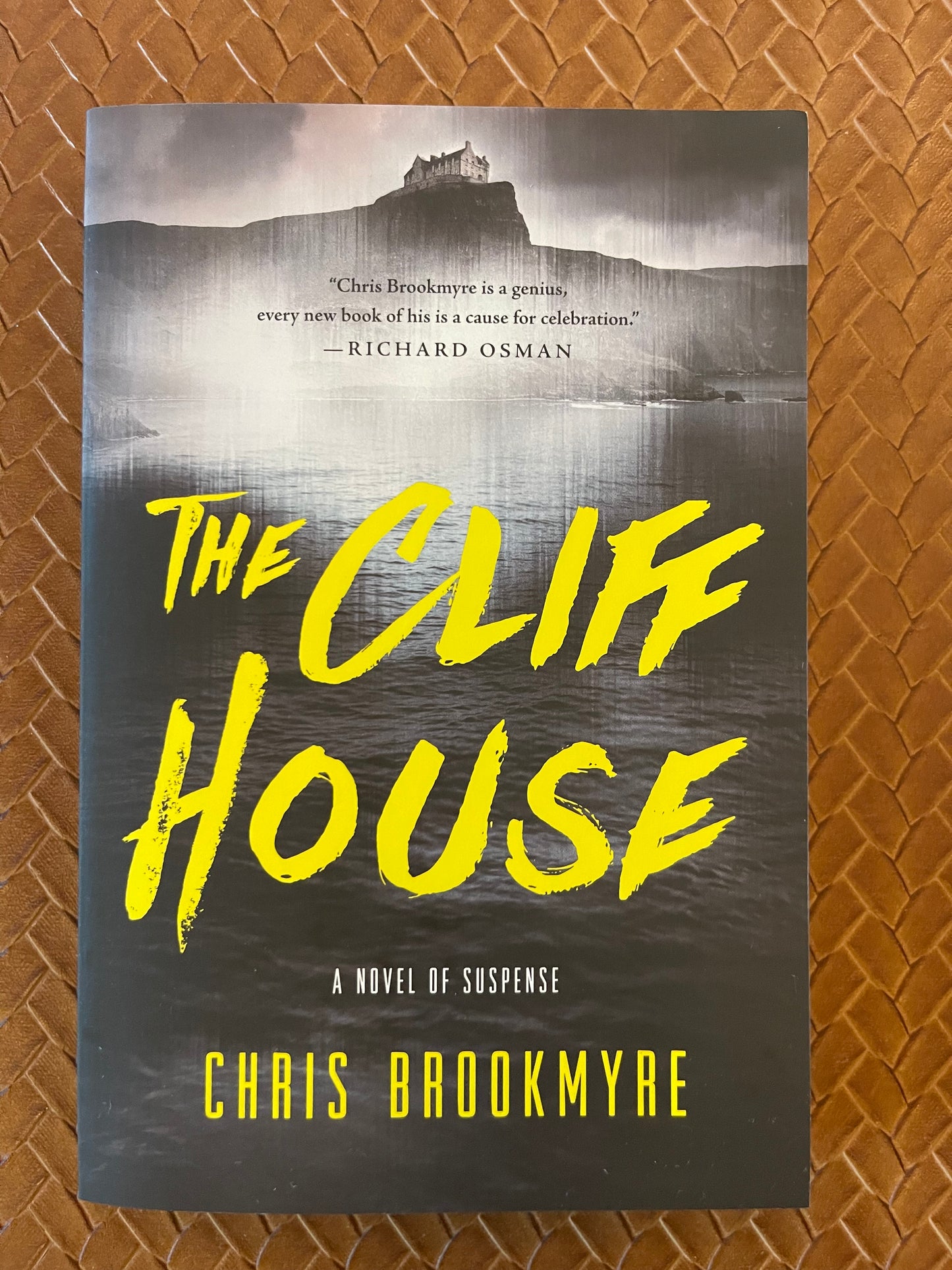 The Cliff House by Chris Brookmyre (Paperback)