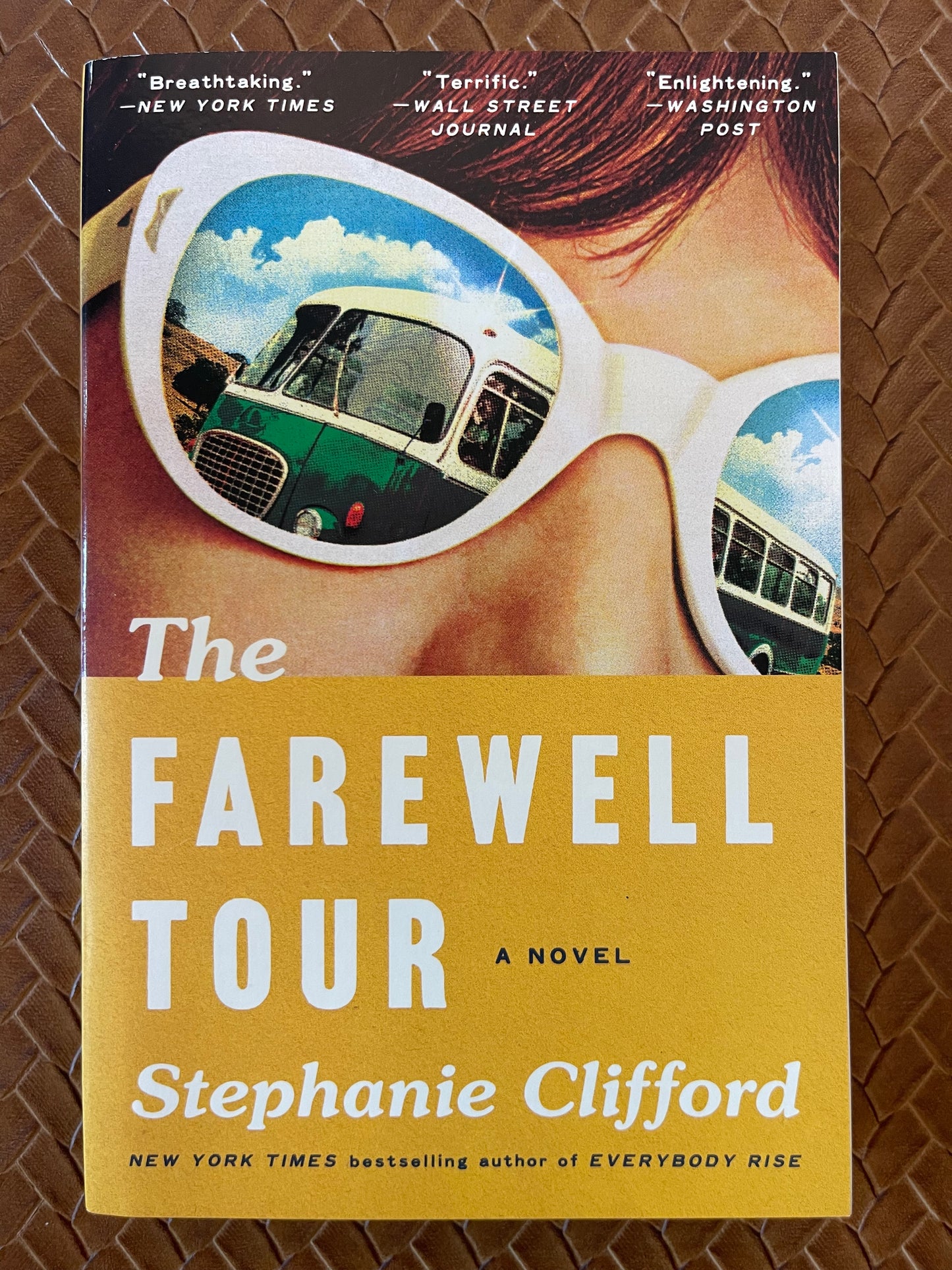 The Farewell Tour: A Historical Novel of One Woman's Life, Love, and Career in Country Music by Stephanie Clifford (Paperback)