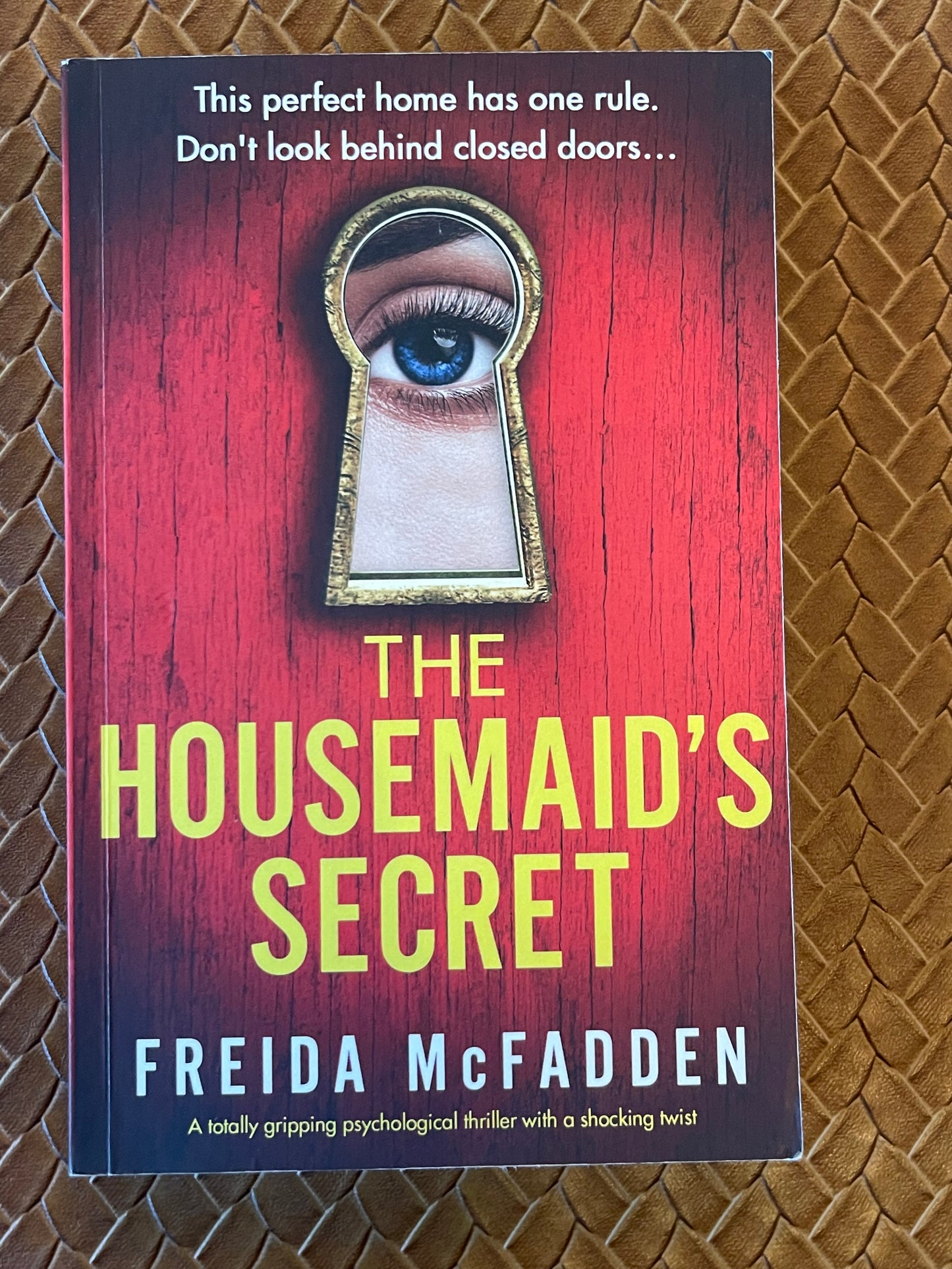 The Housemaid #2: The Housemaid's Secret by Freida McFadden (Paperback)