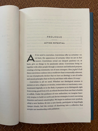 The Ideological Brain: The Radical Science of Flexible Thinking by Leor Zmigrod (Hardcover)