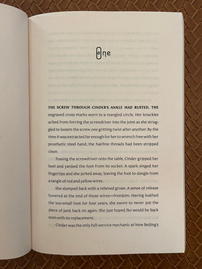 The Lunar Chronicles #1: Cinder by Marissa Meyer (Paperback)