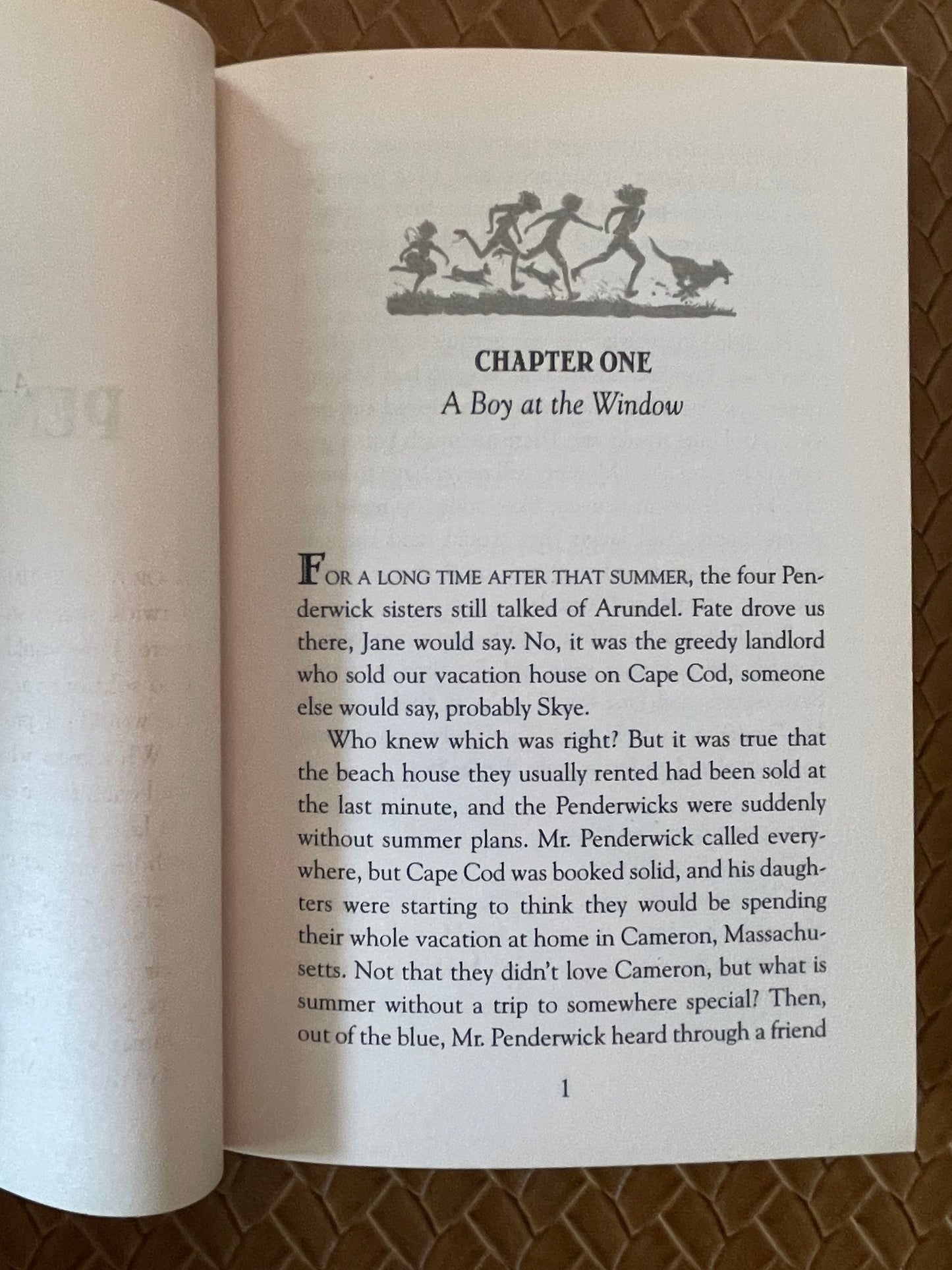 The Penderwicks #1: The Penderwicks: A Summer Tale of Four Sisters, Two Rabbits, and a Very Interesting Boy  Jeanne Birdsall (Paperback)