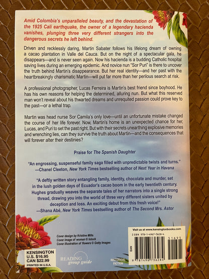 The Queen of the Valley by Lorena Hughes (Paperback)