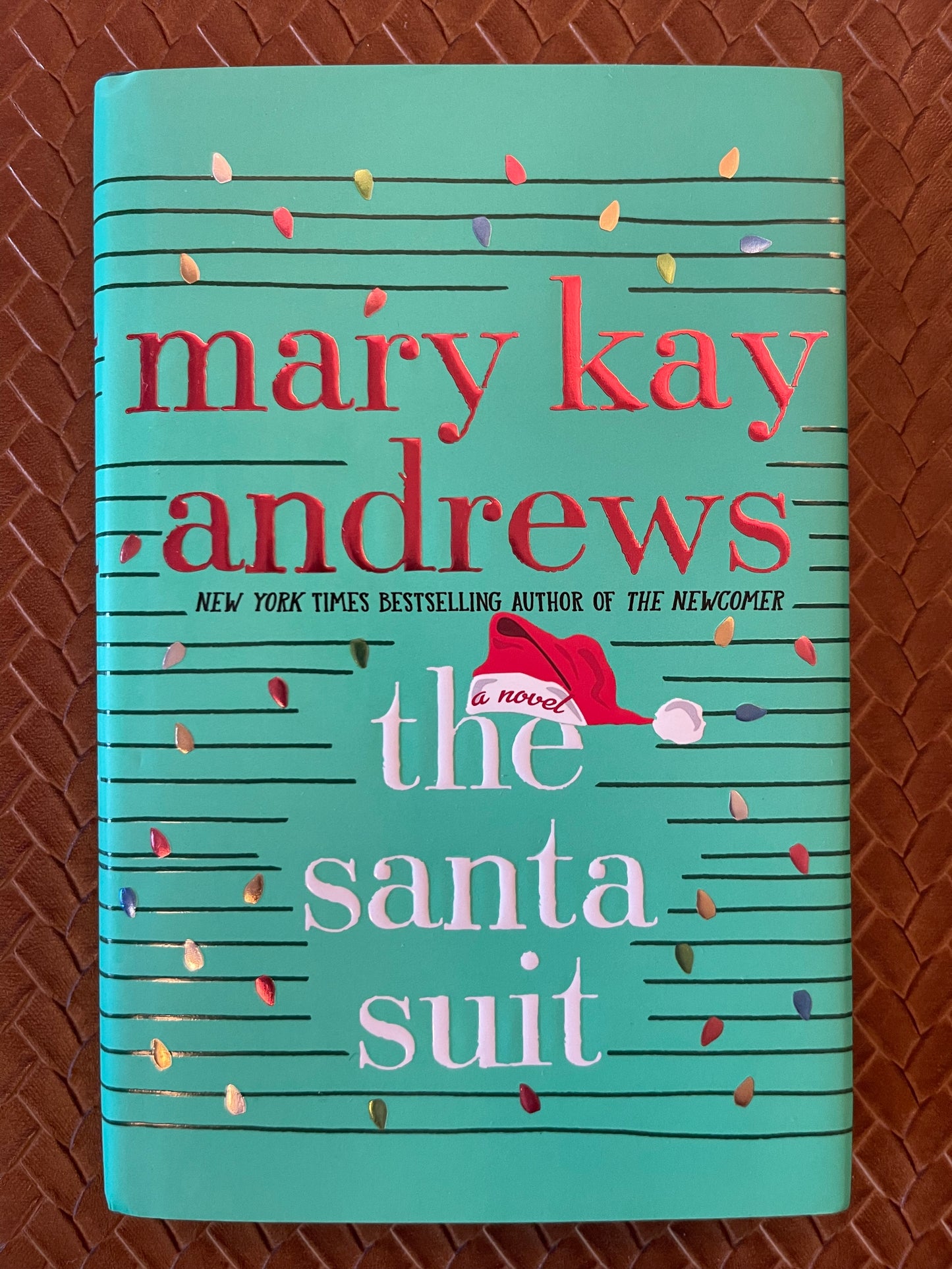 The Santa Suit by Mary Kay Andrews (Hardcover)