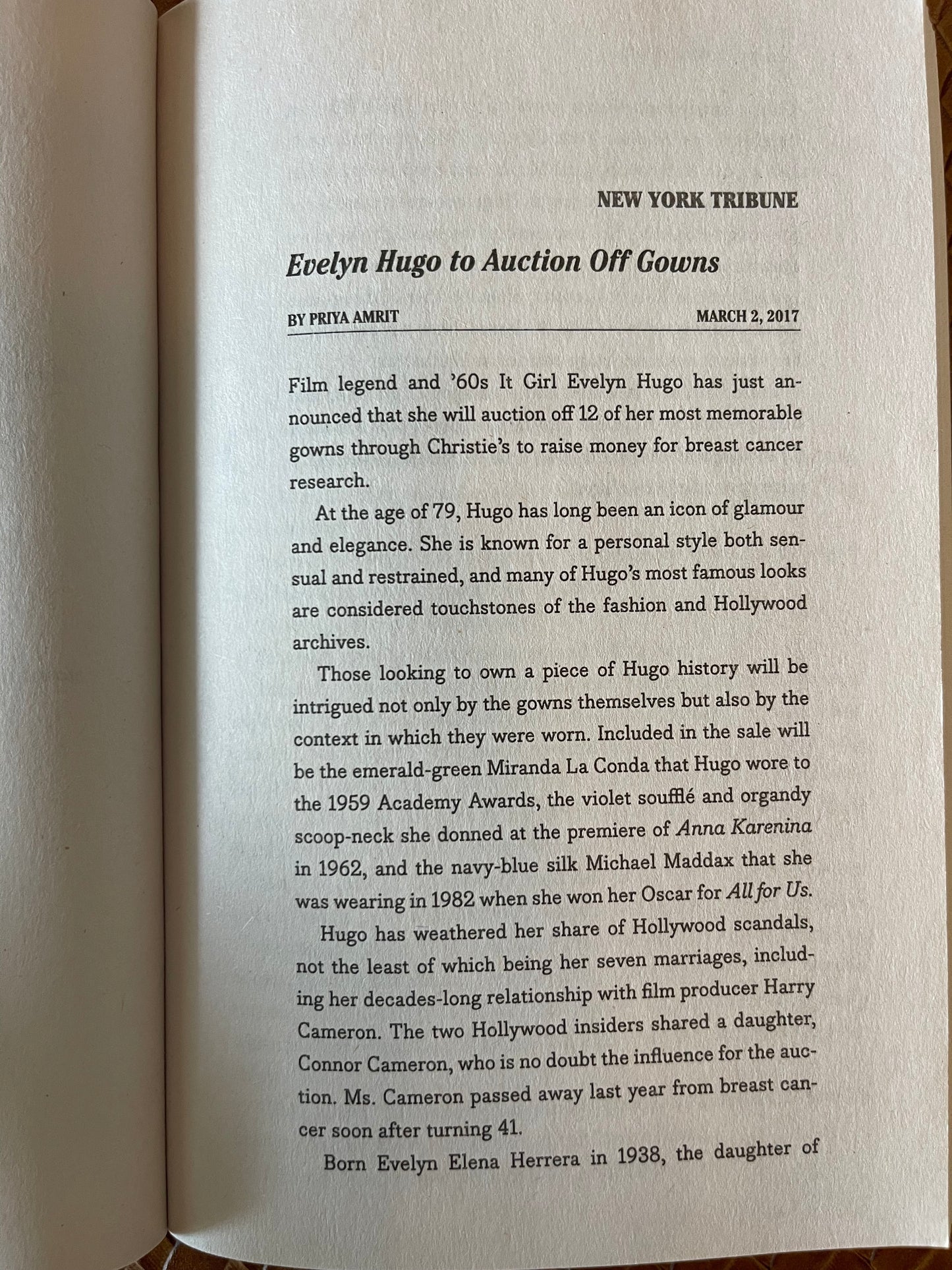 The Seven Husbands of Evelyn Hugo by Taylor Jenkins Reid (Paperback)