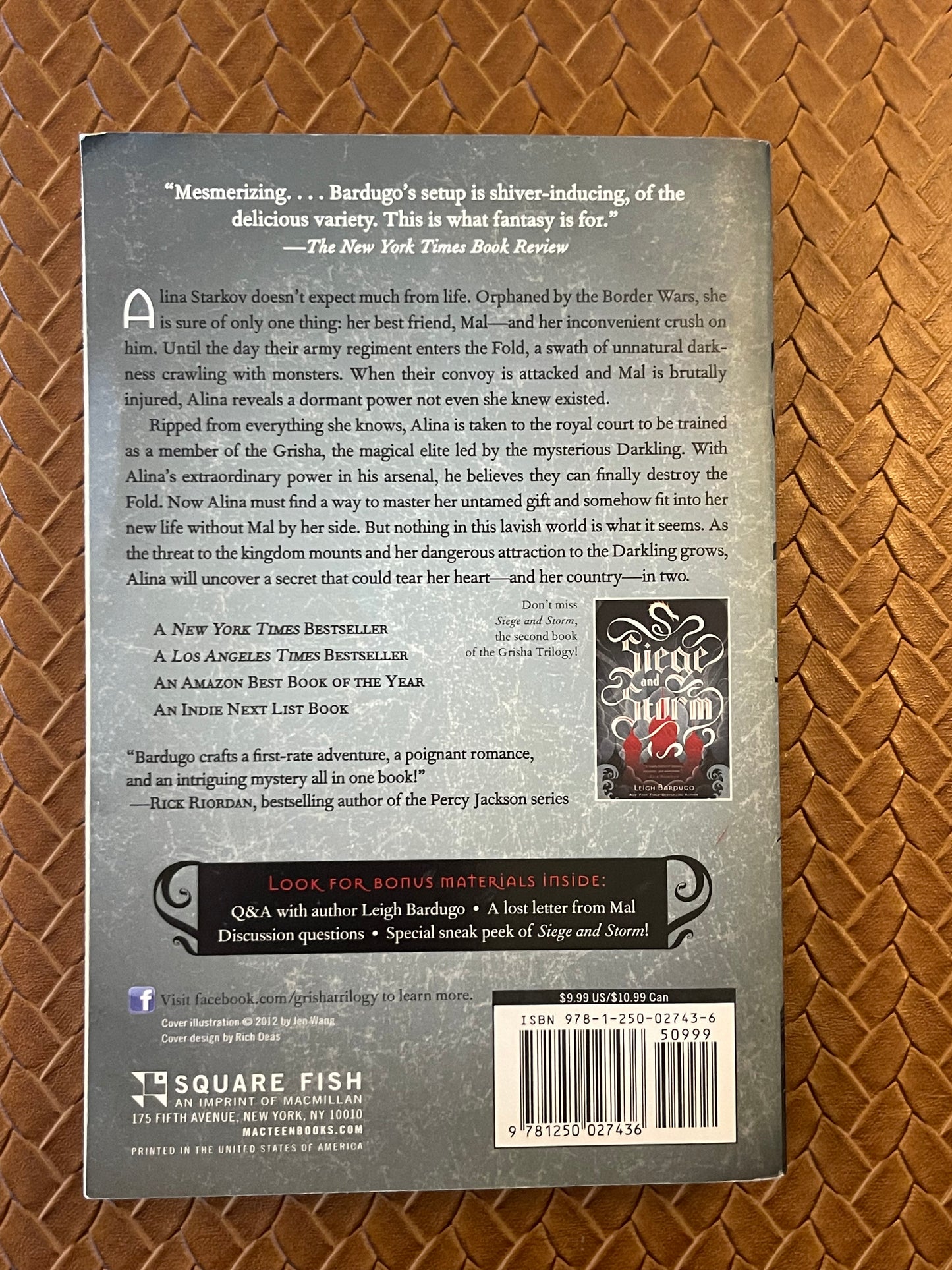 The Shadow and Bone Trilogy #1: Shadow and Bone by Leigh Bardugo (Paperback)