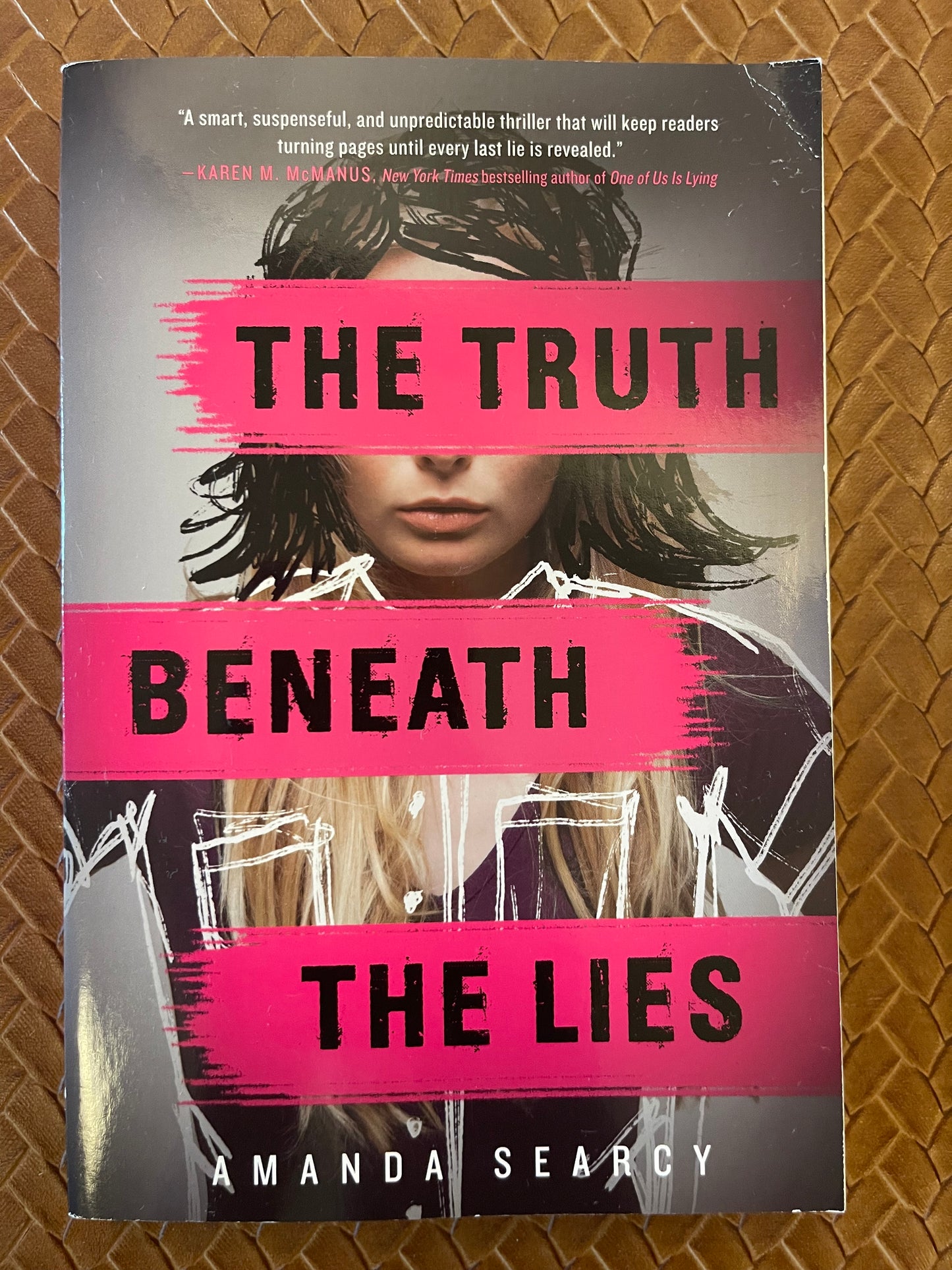 The Truth Beneath the Lies by Amanda Searcy (Paperback)
