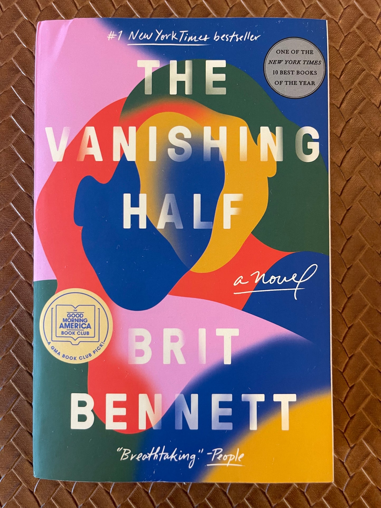 The Vanishing Half by Brit Bennett (Paperback)