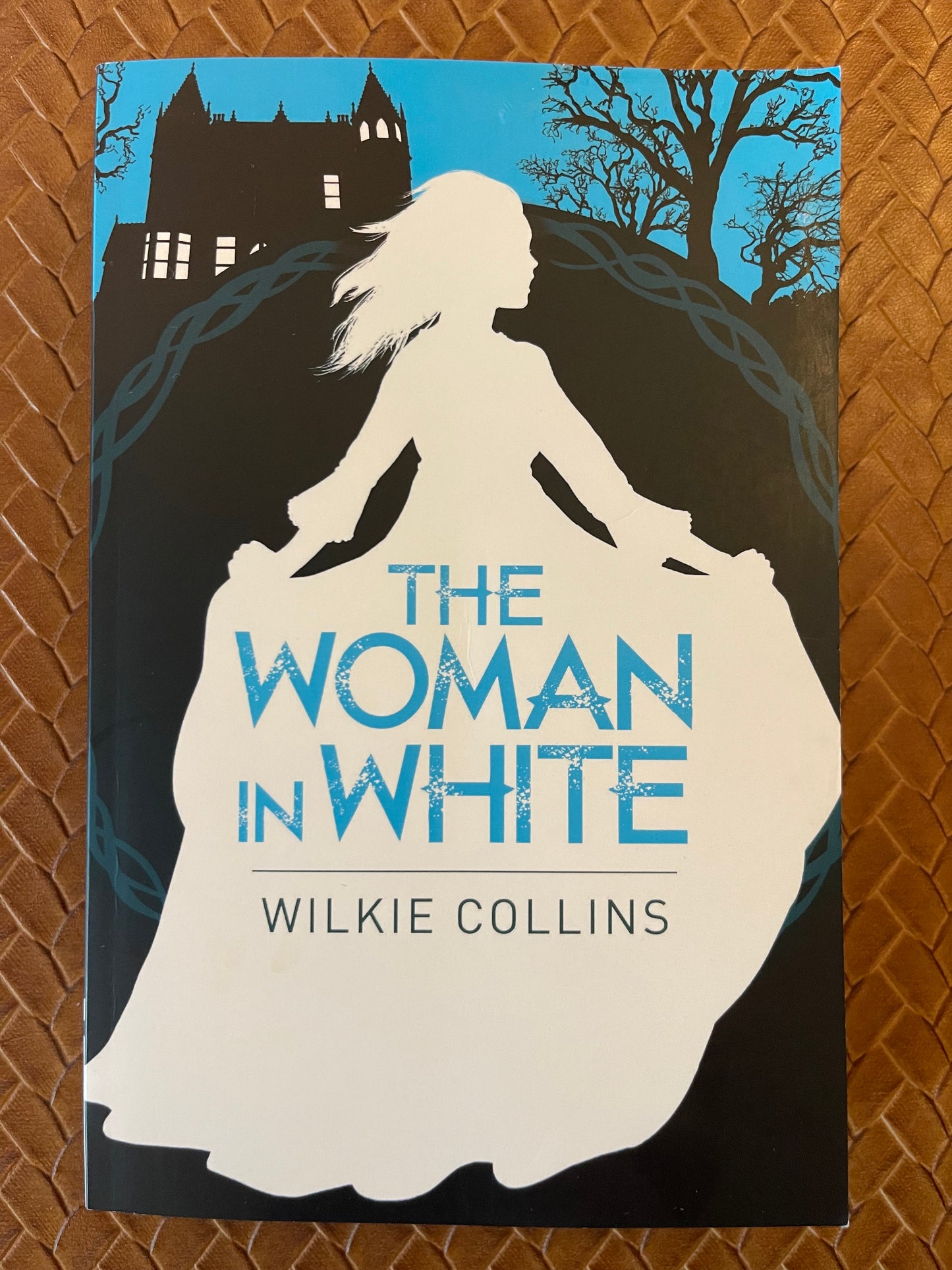The Woman in White by Wilkie Collins (Paperback)
